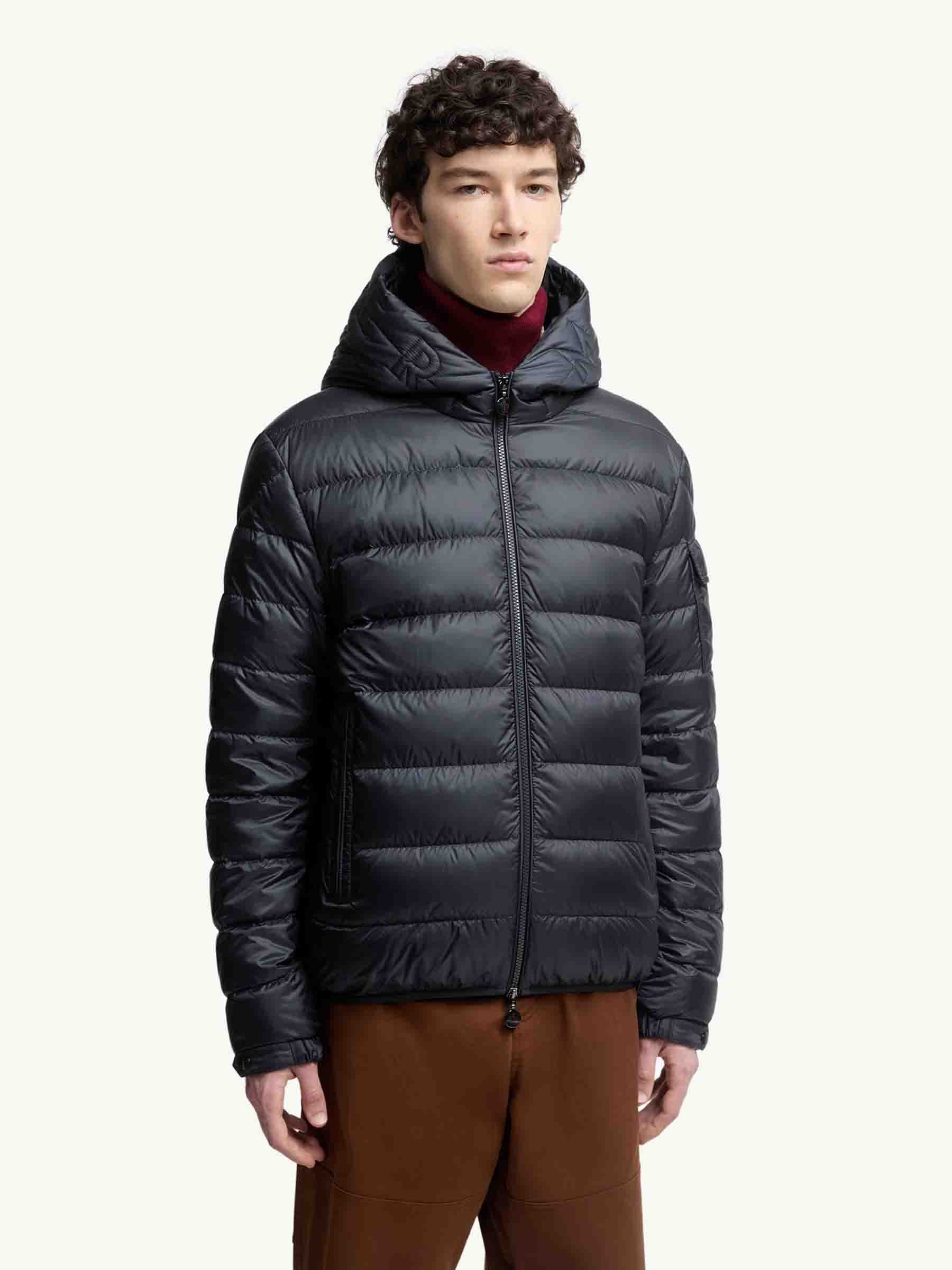 Moncler Bottoms оригінал | Швидка доставка Україна – вид ззаду