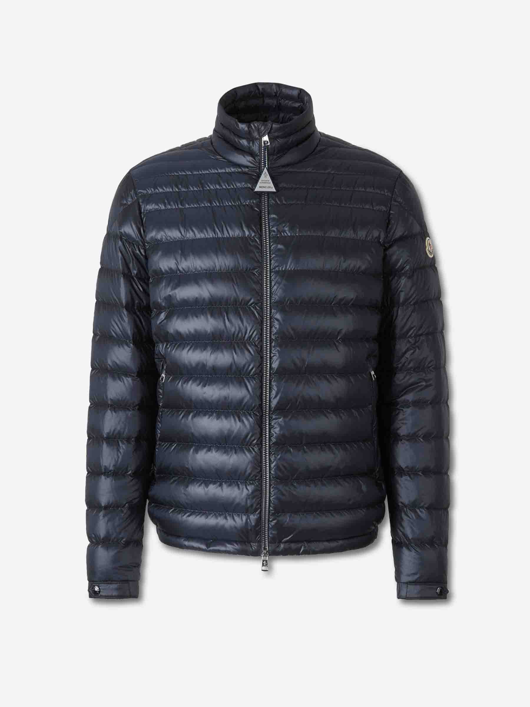 Moncler Outerwear оригінал | Швидка доставка Україна – боковий вид