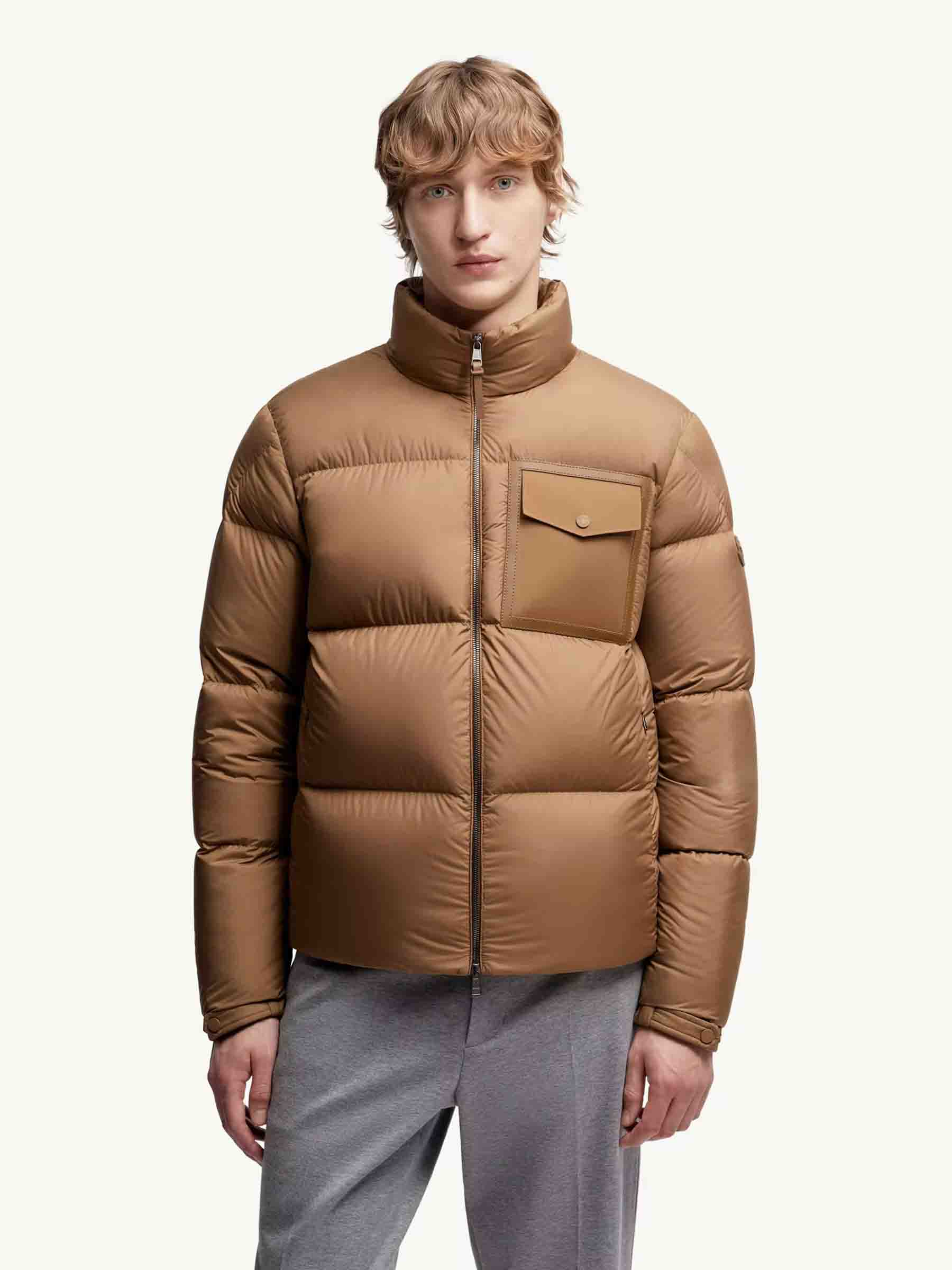 Moncler Bottoms оригінал | Швидка доставка Україна – вид ззаду