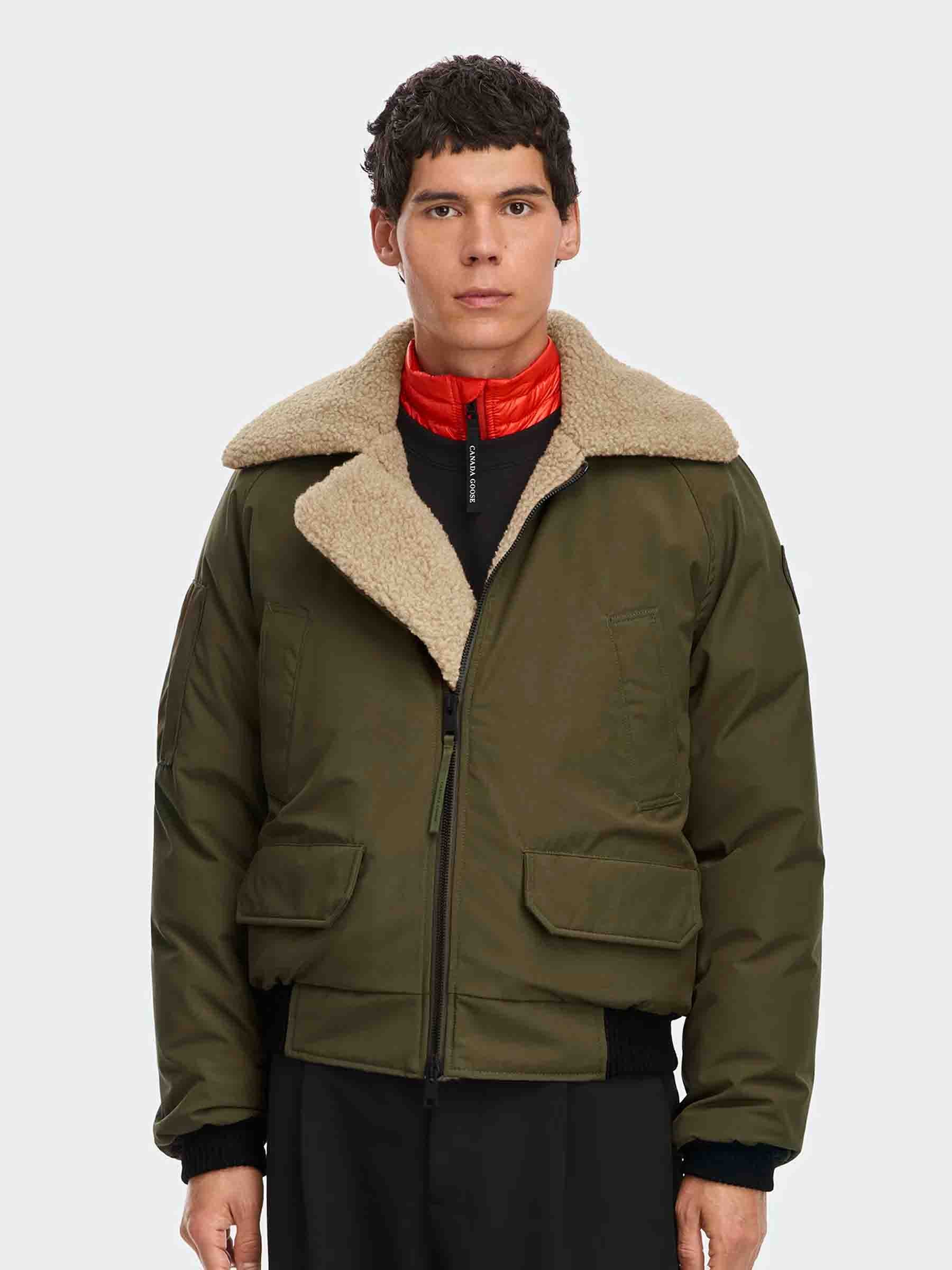 Chilliwack Bomber Jacket Canada goose оригінал – Купити в Україні – вид ззаду