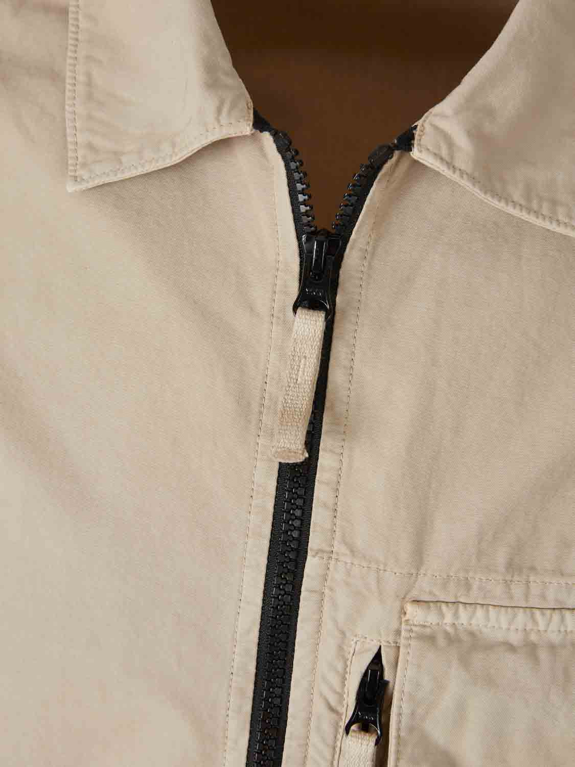 Оригінальна Sobrecamisa Técnica Stone island – детальний вид