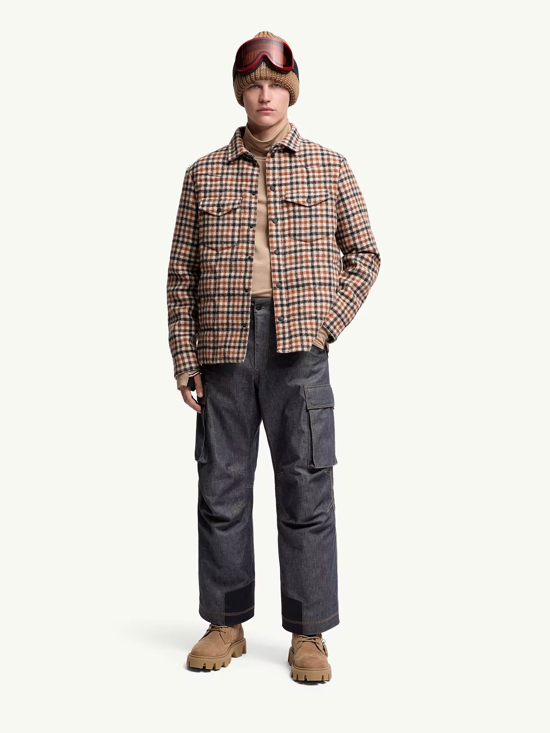 Оригінальна Short Puffer Gelt Moncler – вид ззаду