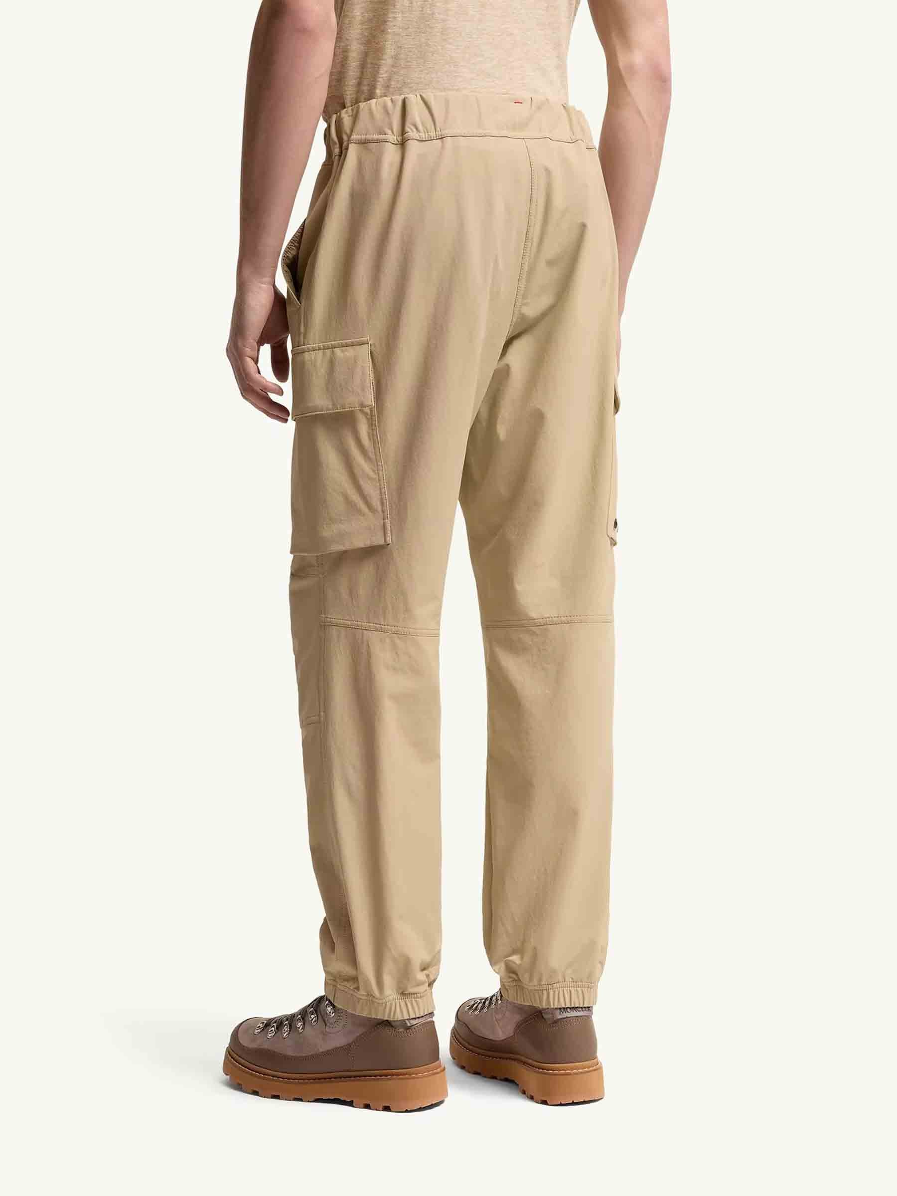 Оригінальна Jogger Pants Moncler – детальний вид