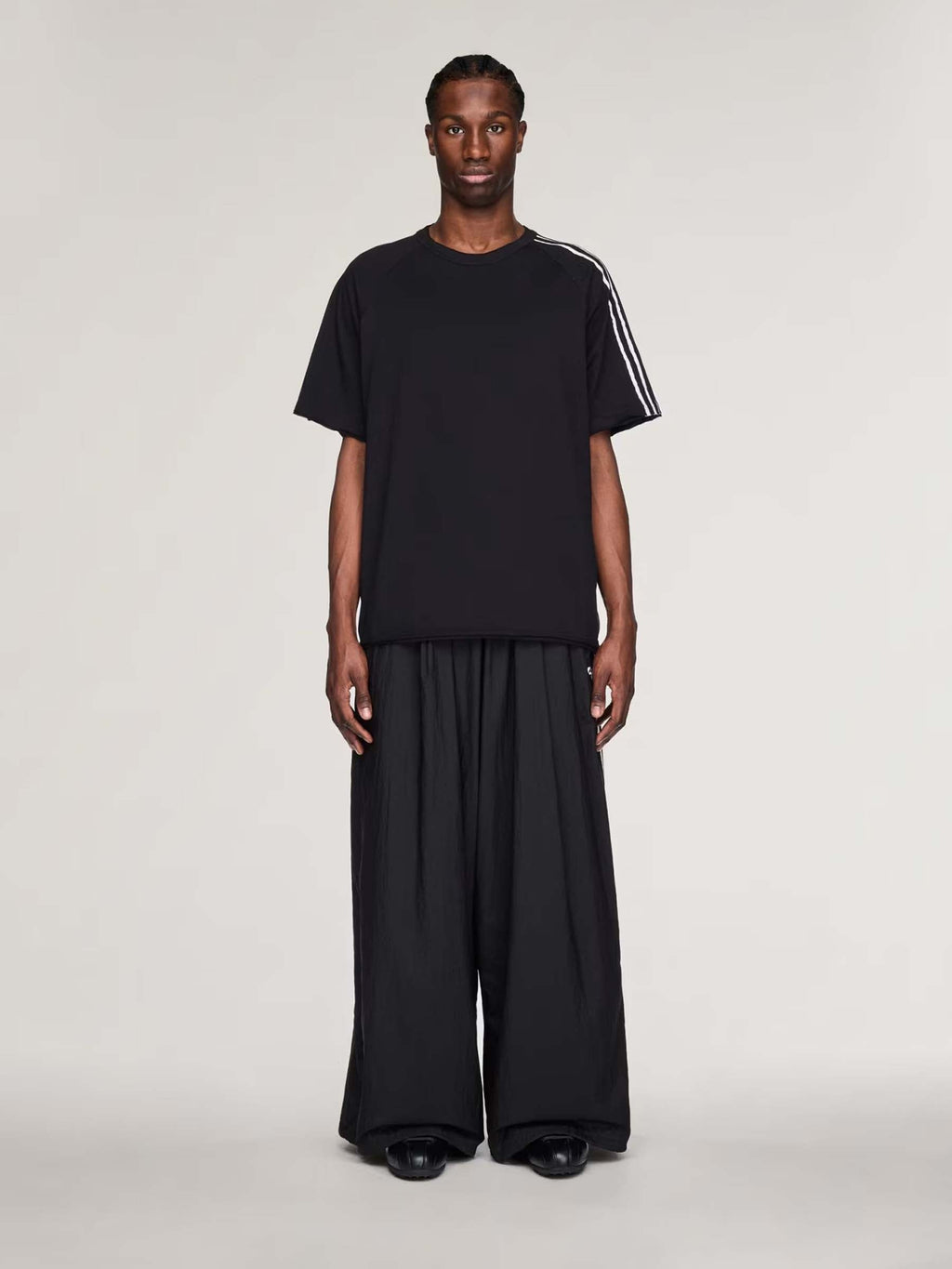 Оригінальна 3-Stripe Casual Pants Adidas – вид ззаду