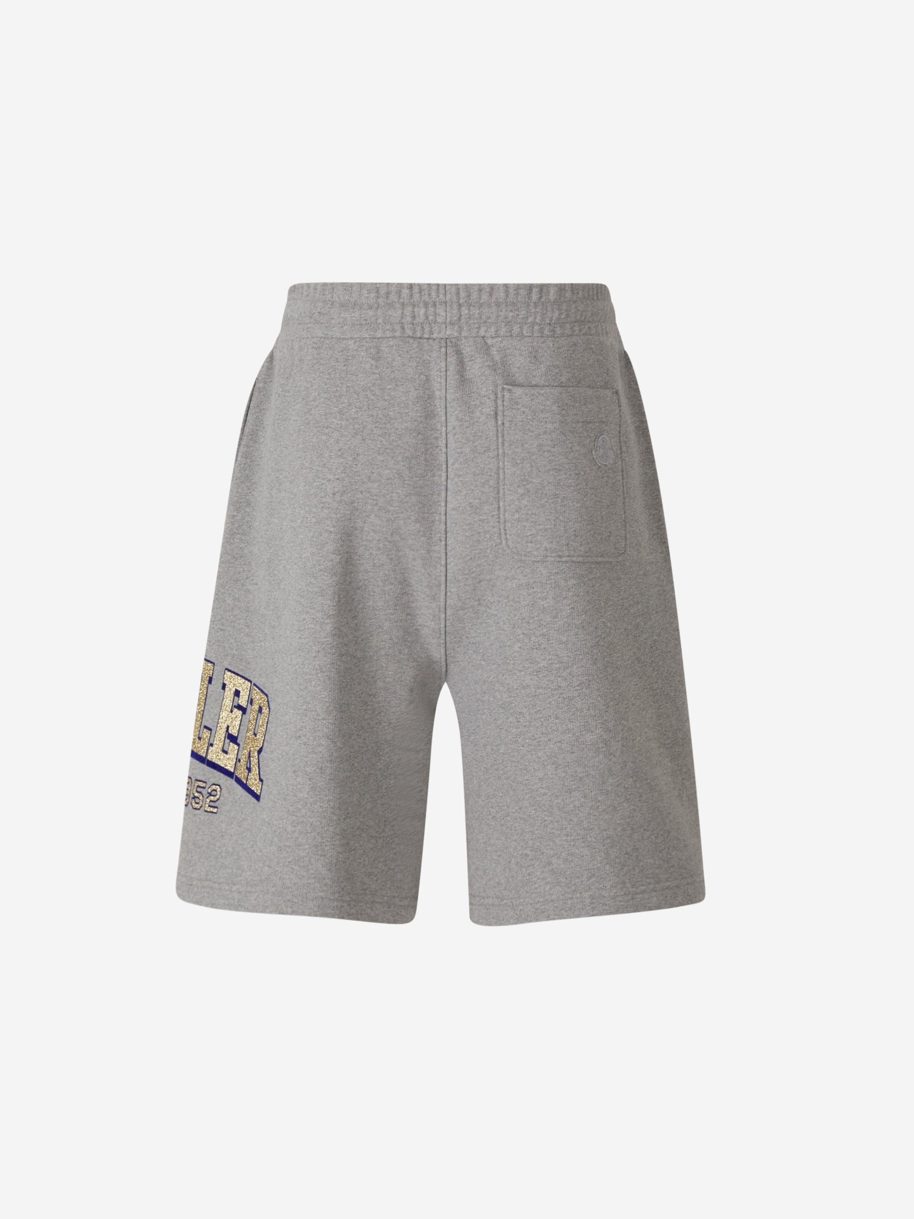 Shiny Logo Bermuda Shorts Moncler – Гарантія оригінальності – детальний вид - MONCLER