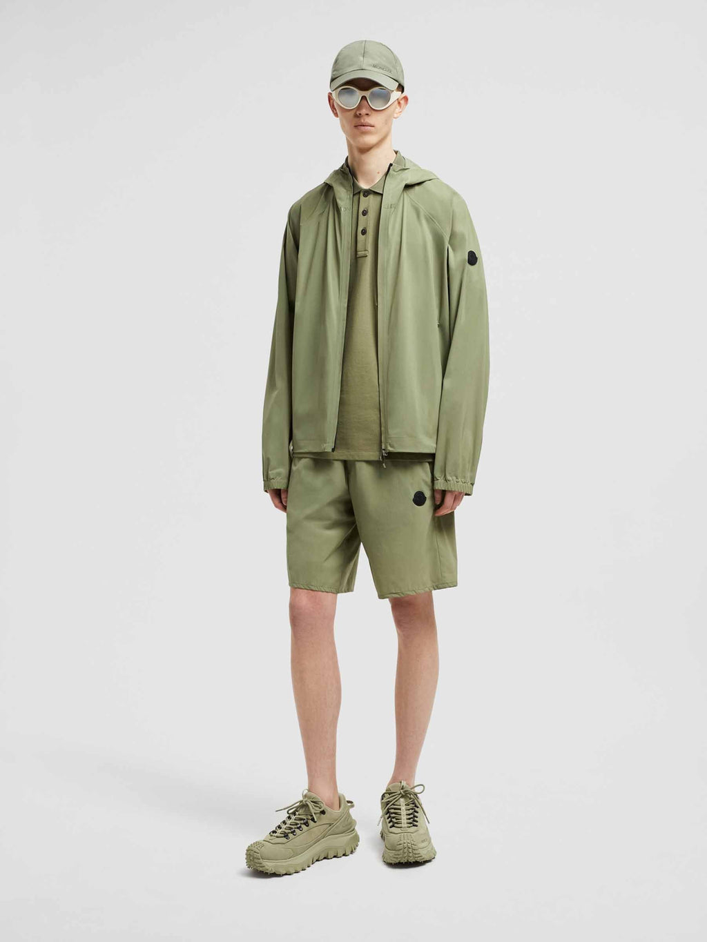 Bermuda Patch Logo Moncler оригінал – Купити в Україні – вид ззаду