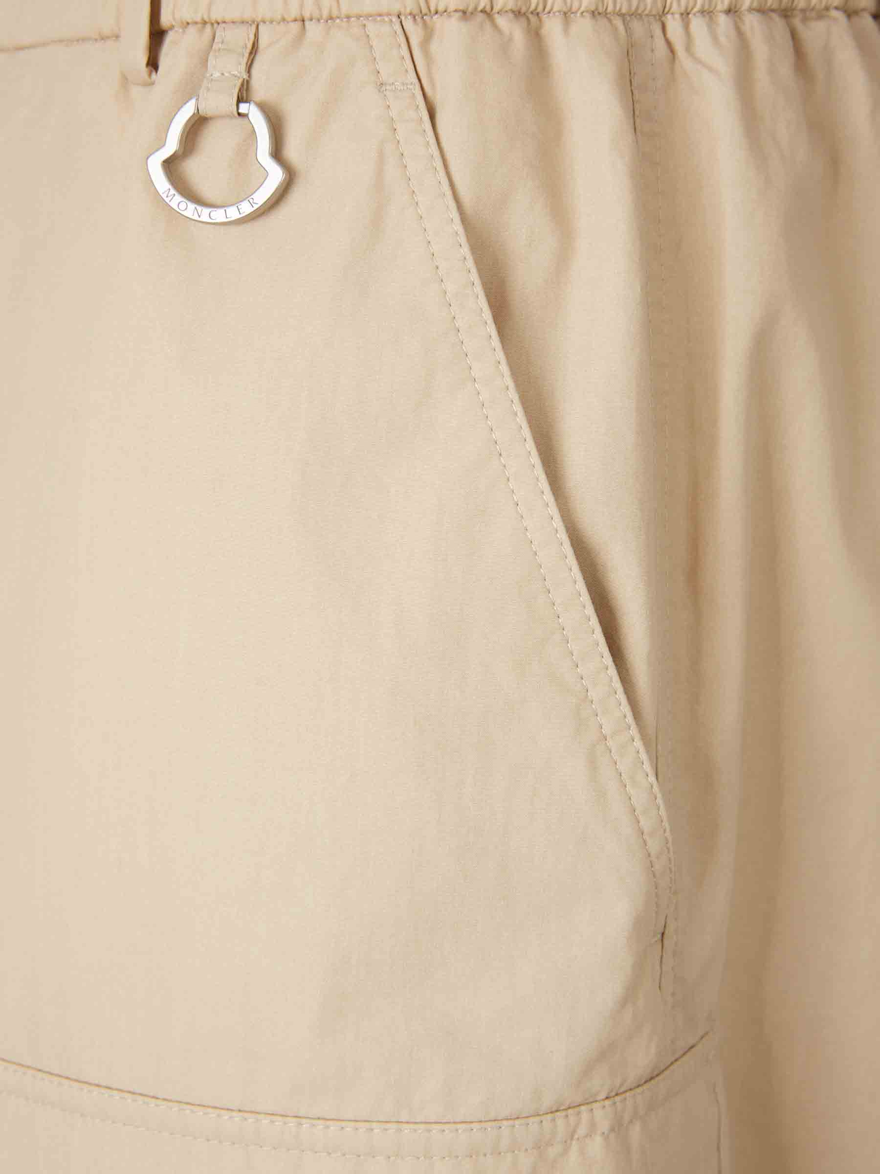 Bermuda Shorts Cargo Moncler – Гарантія оригінальності – збільшений вид