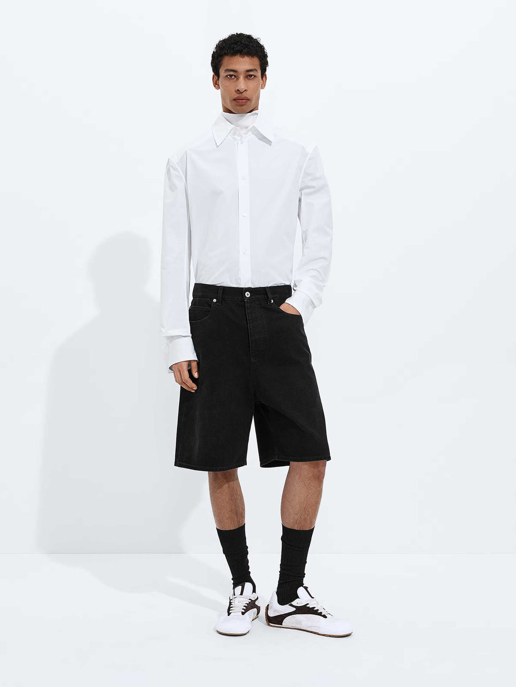 Оригінальна Straight Bermuda Shorts Bottega veneta – вид ззаду