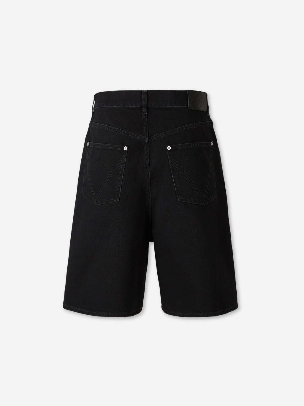 Оригінальна Straight Bermuda Shorts Bottega veneta – детальний вид