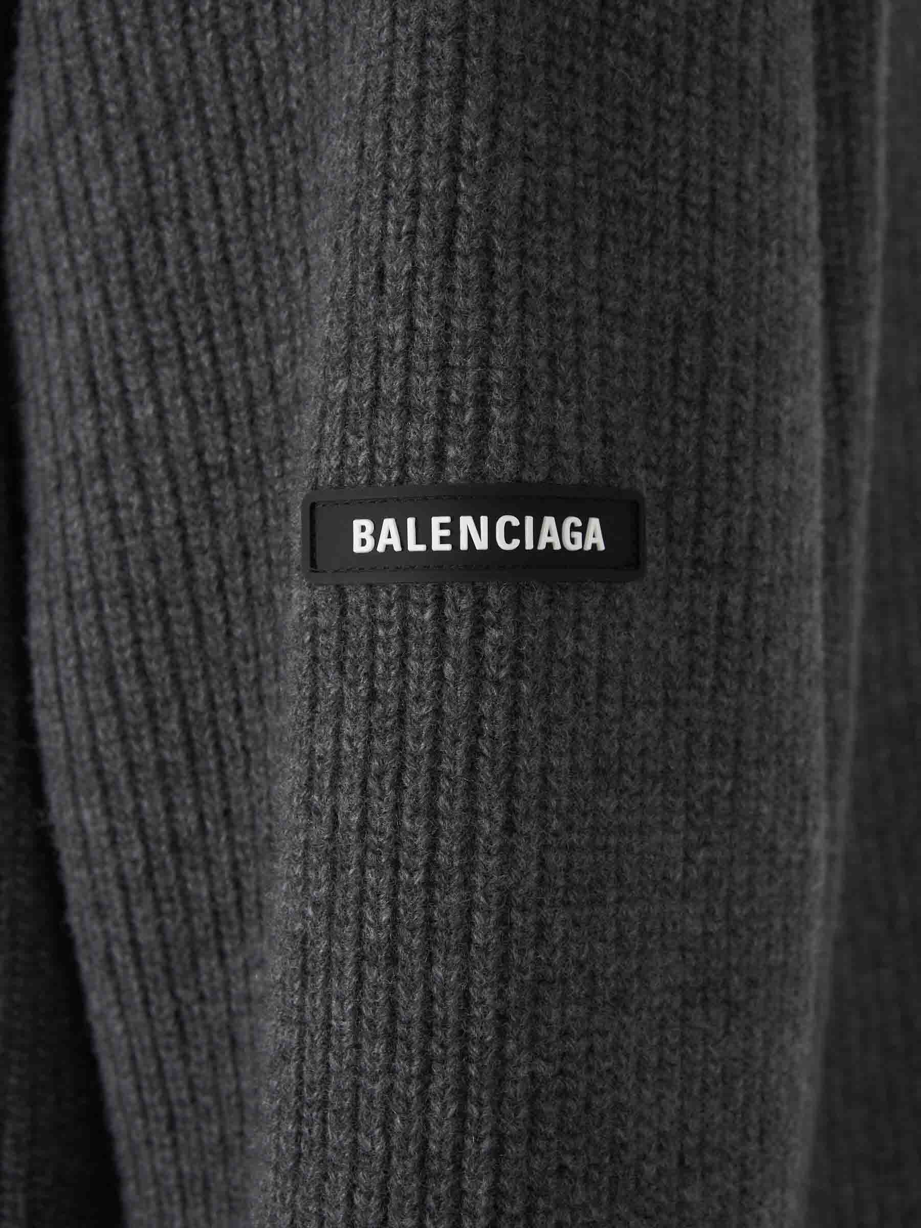 Wool Knitted Sweater Balenciaga – Гарантія оригінальності – збільшений вид - BALENCIAGA
