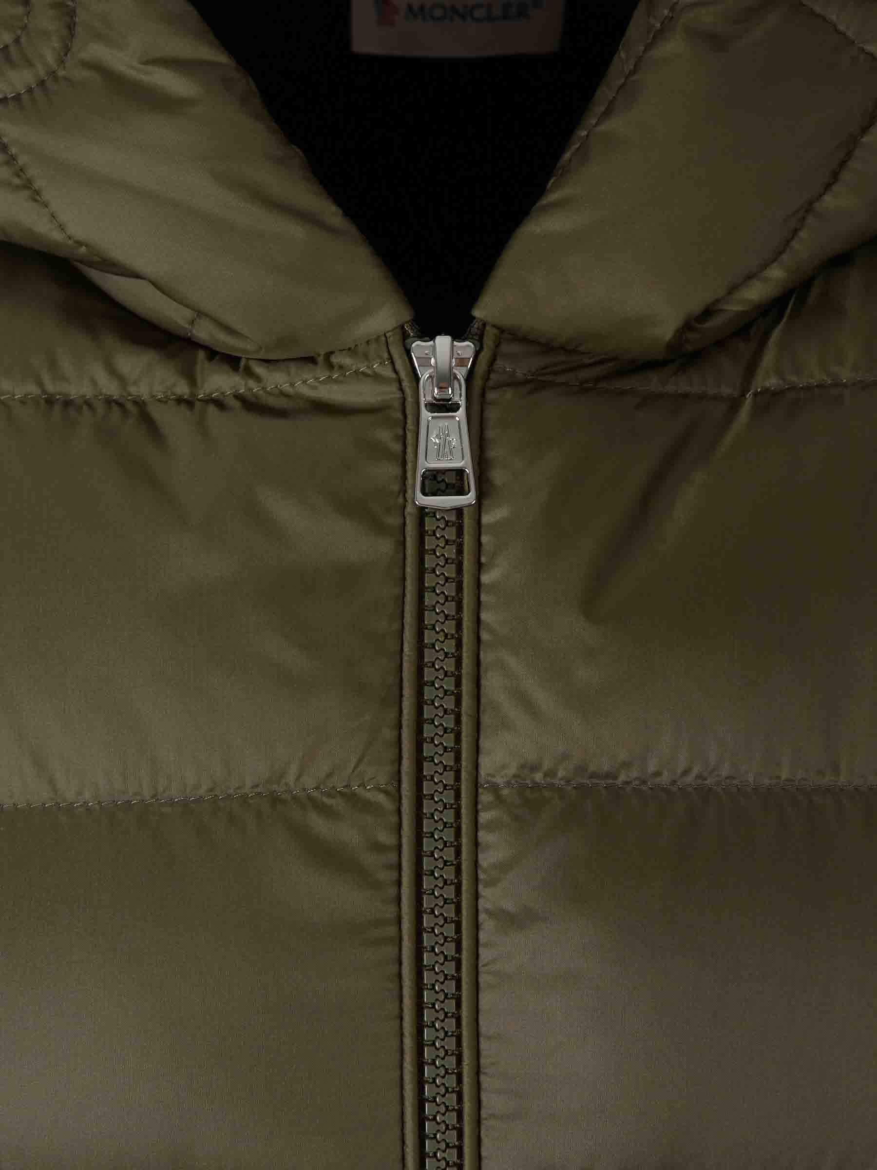 Quilted Tricot Cardigan Moncler – Гарантія оригінальності – детальний вид