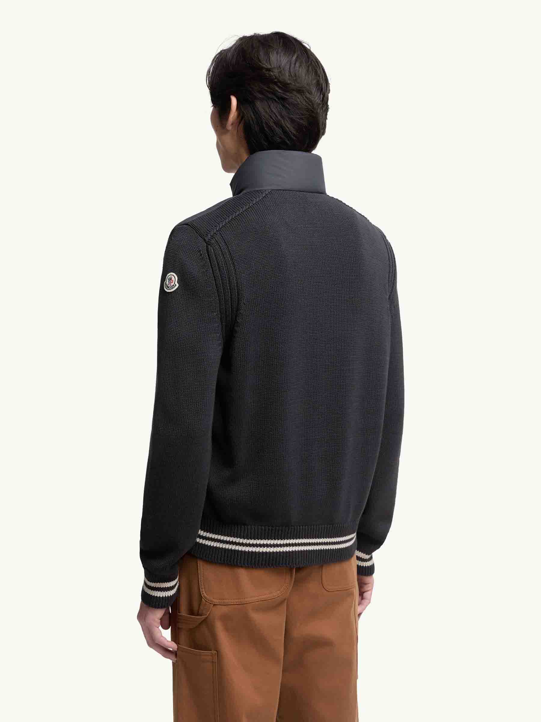 High Neck Cardigan Moncler – Гарантія оригінальності – детальний вид