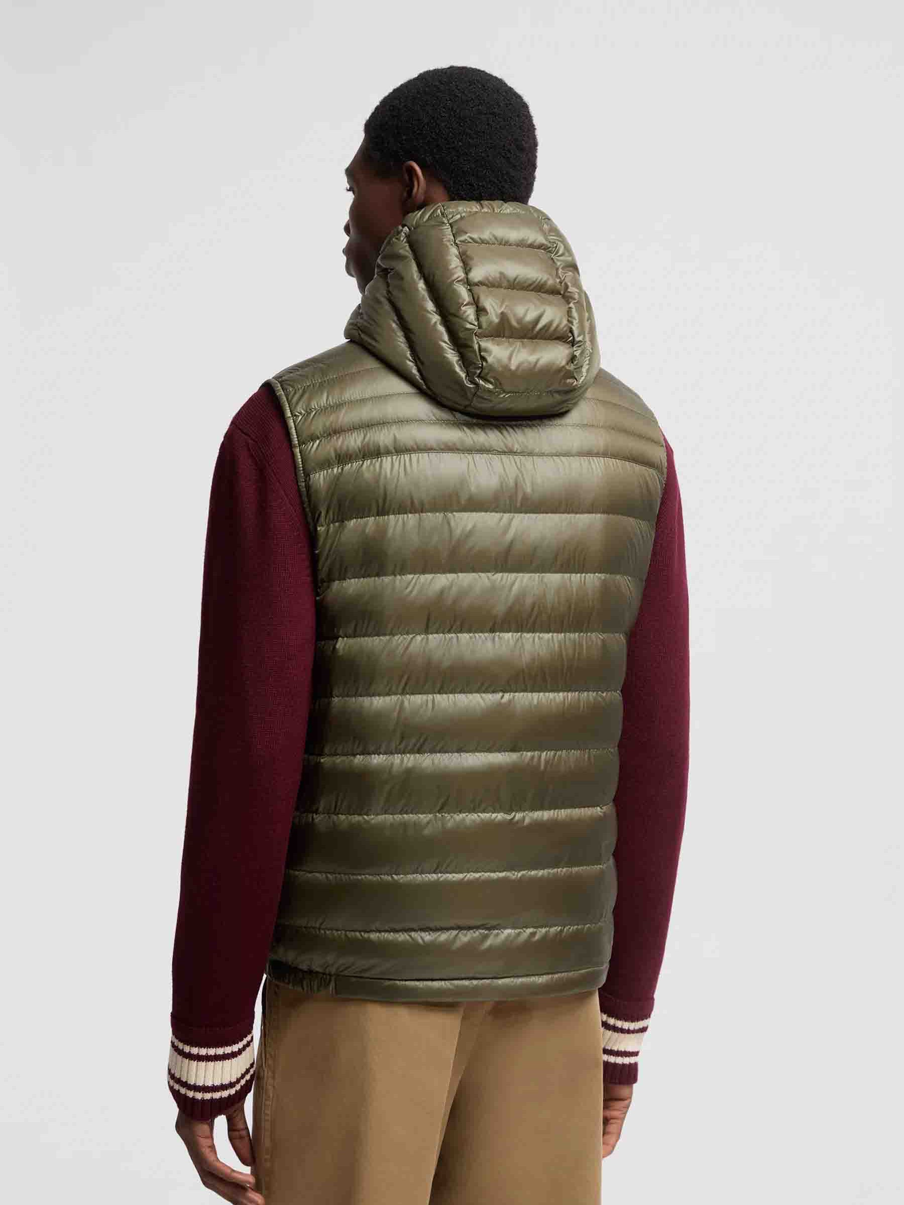 Orant Padded Vest Moncler – Гарантія оригінальності – детальний вид