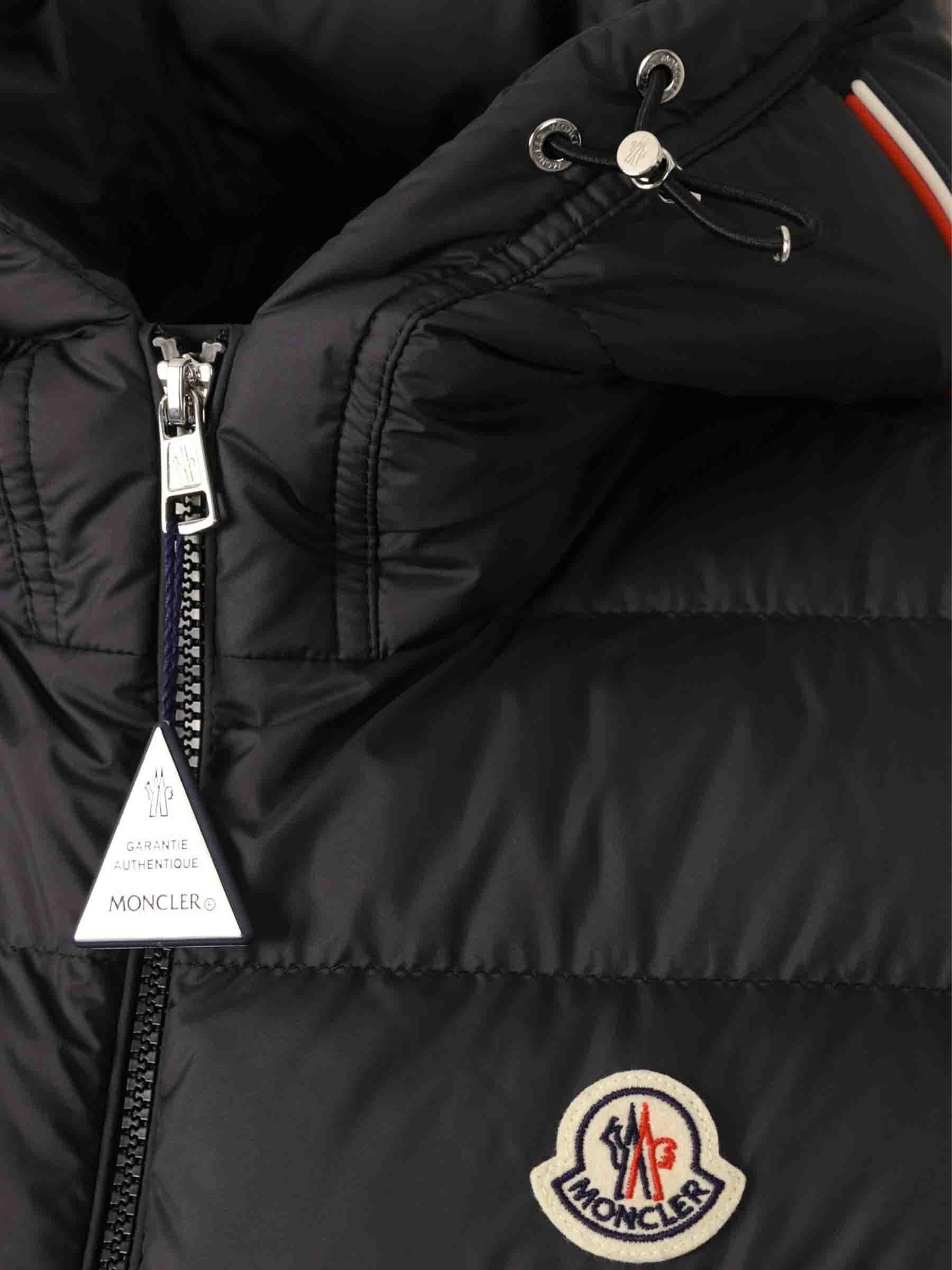 Оригінальна Marseillan Hooded Vest Moncler – детальний вид