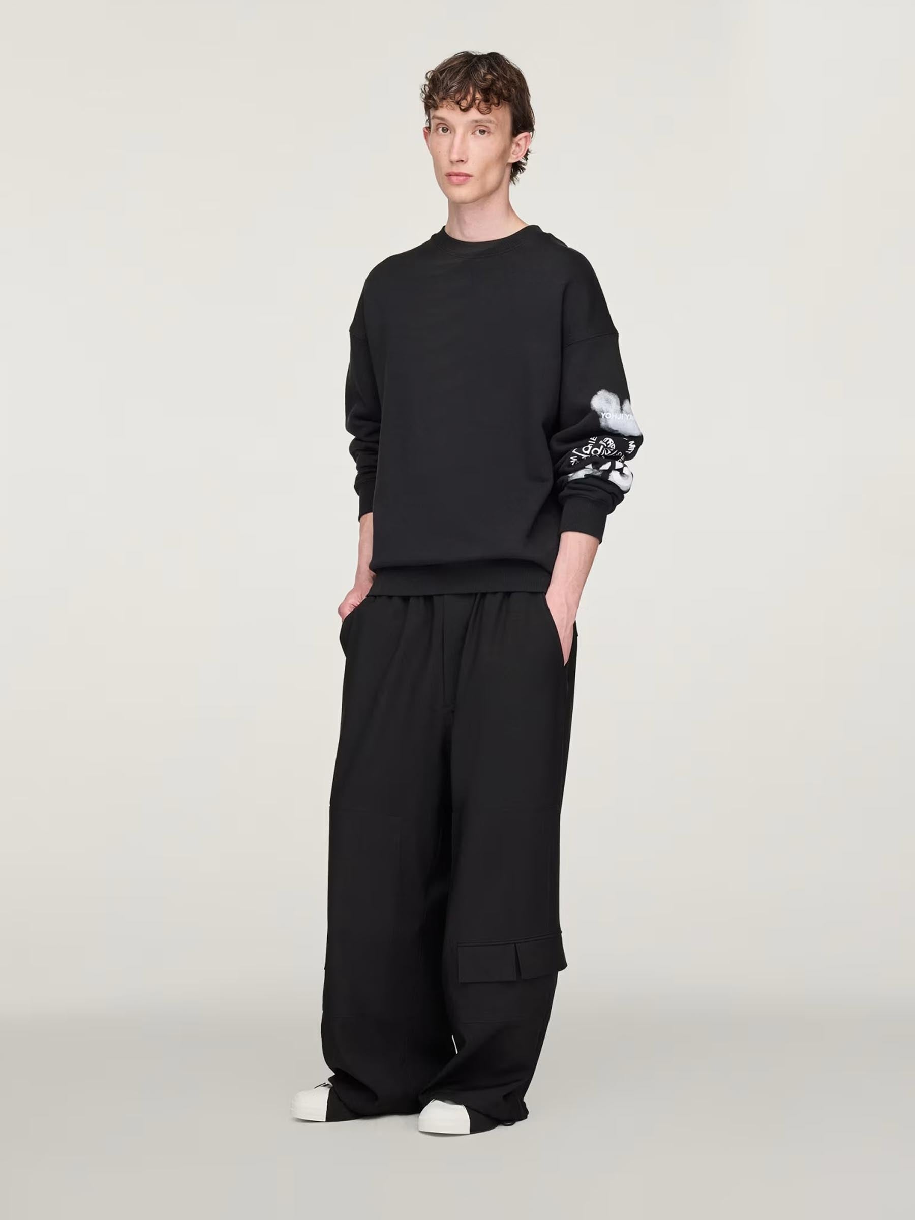 Sudadera Cuello Redondo Adidas оригінал – Купити в Україні – вид ззаду