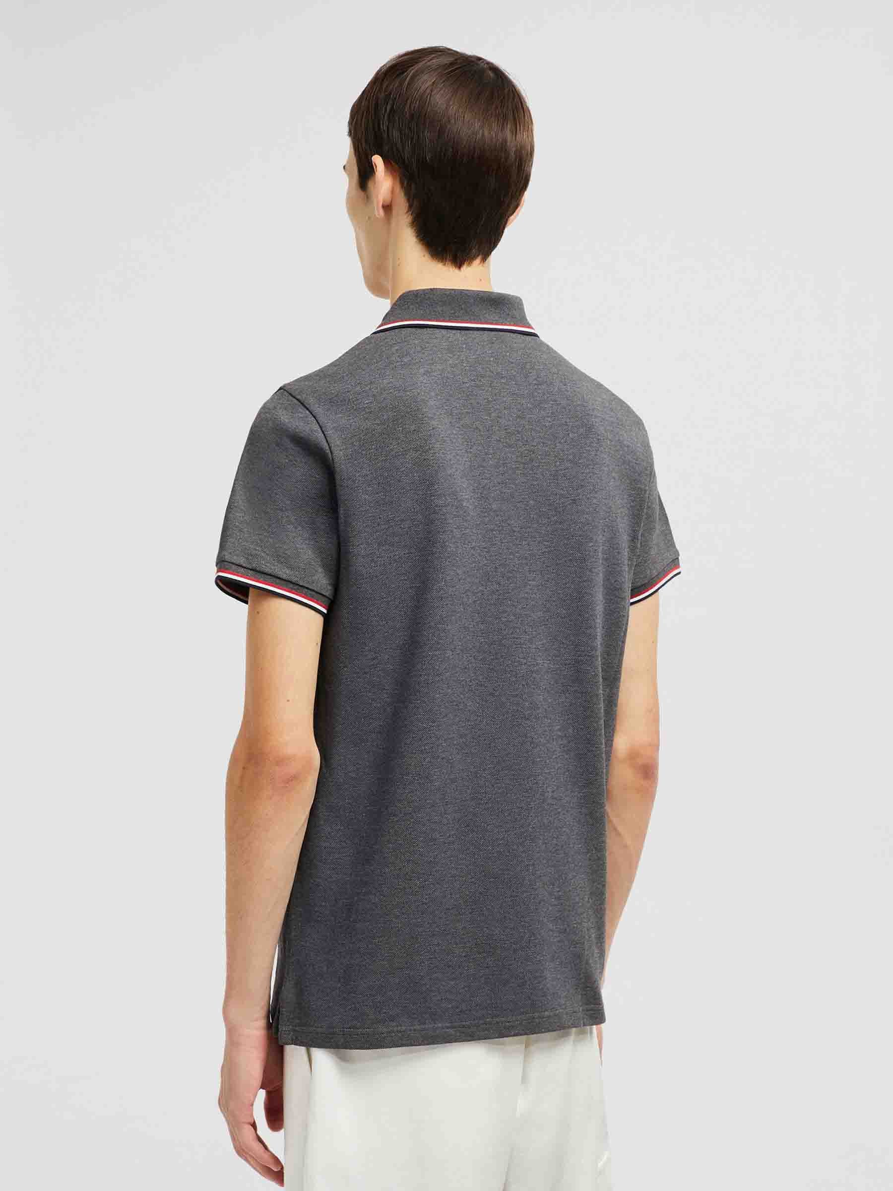 Оригінальна Tricolor Cotton Polo Moncler – детальний вид