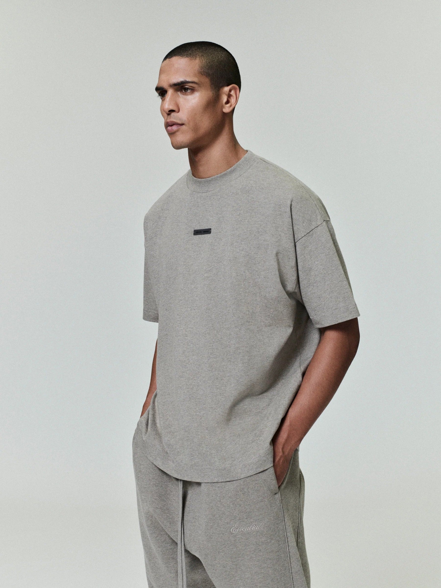 Cotton Logo T-Shirt Fear of god оригінал – Купити в Україні – вид ззаду - FEAR OF GOD