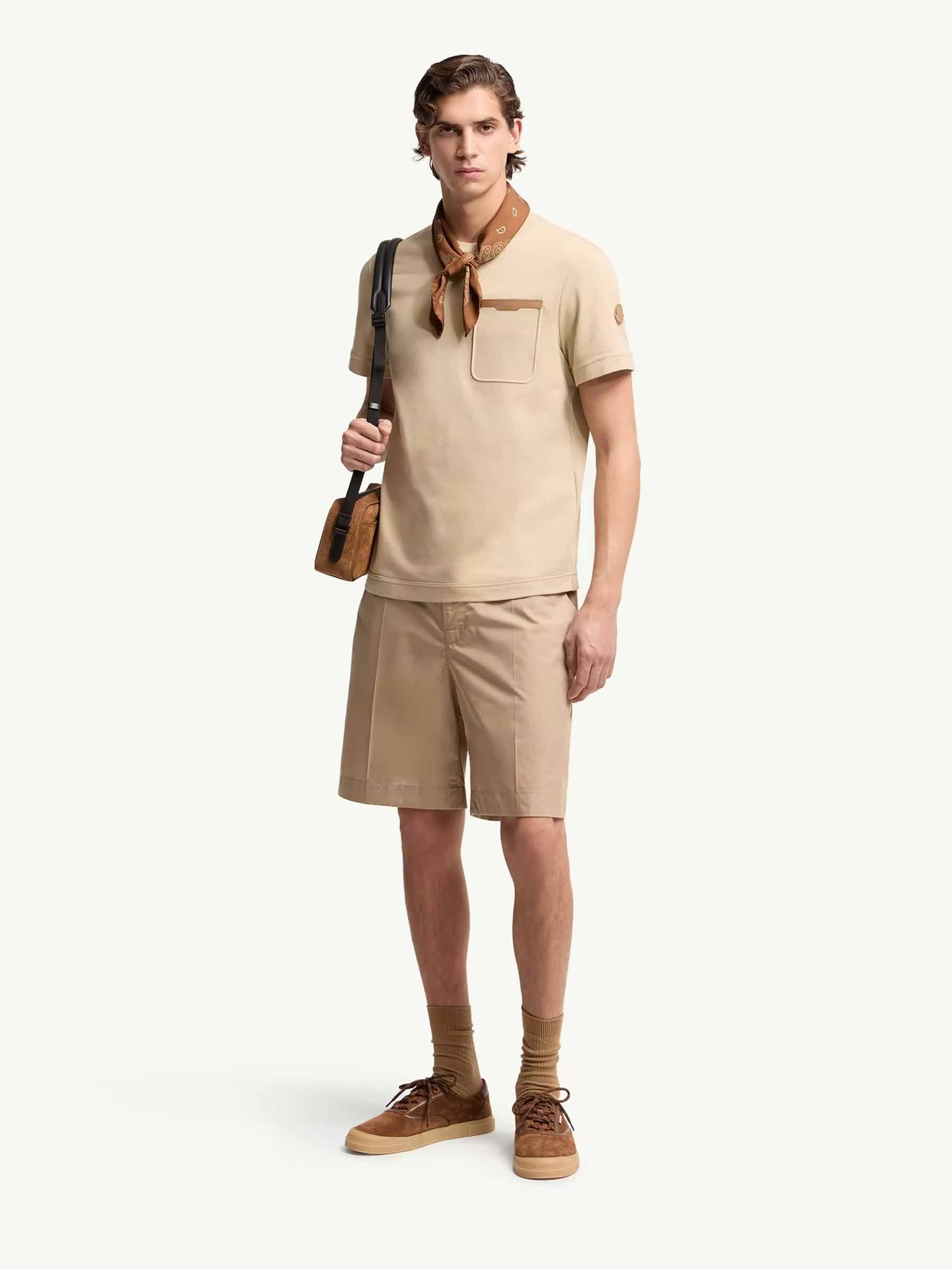 Оригінальна Cotton T-Shirt With Leather Trim Moncler – вид ззаду