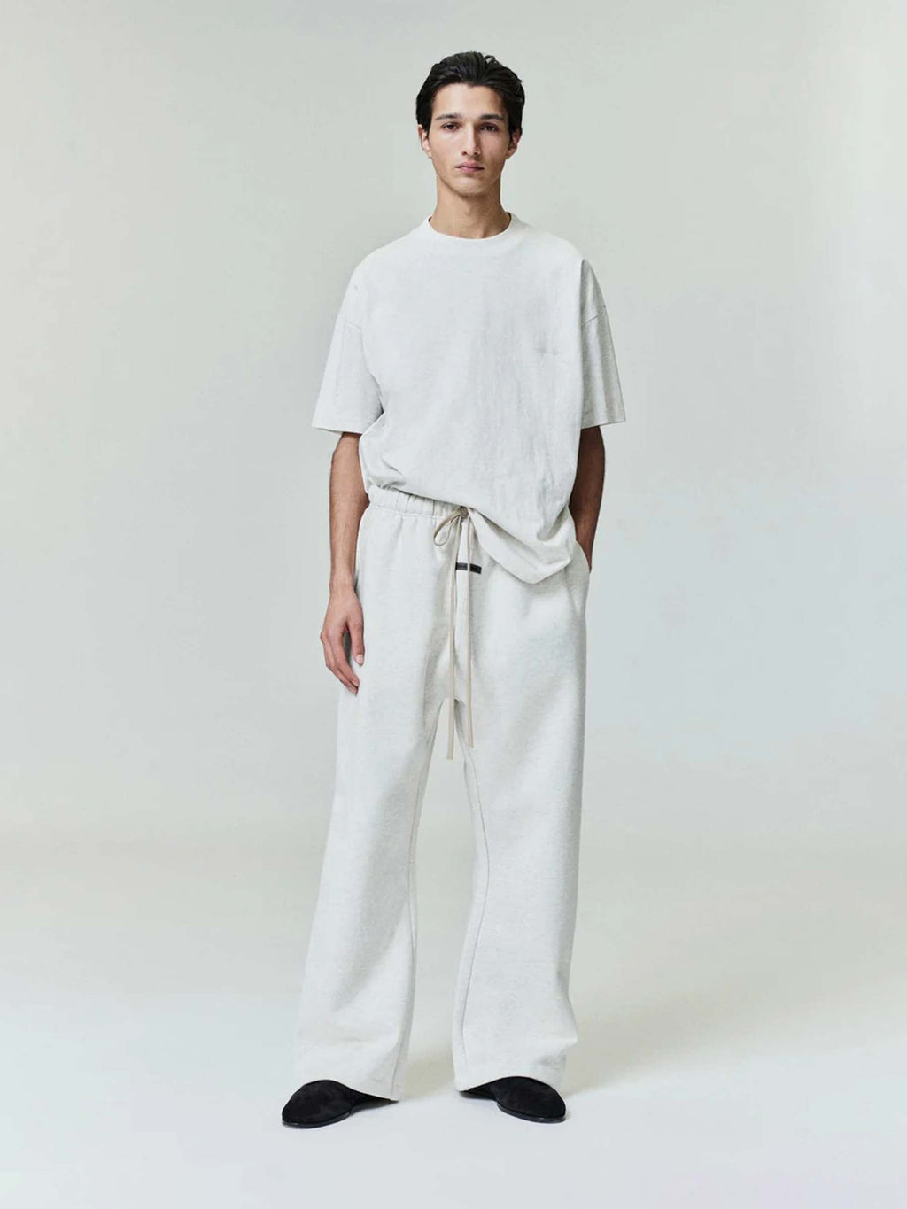 Round Neck T-Shirt Fear of god – Гарантія оригінальності – вид ззаду