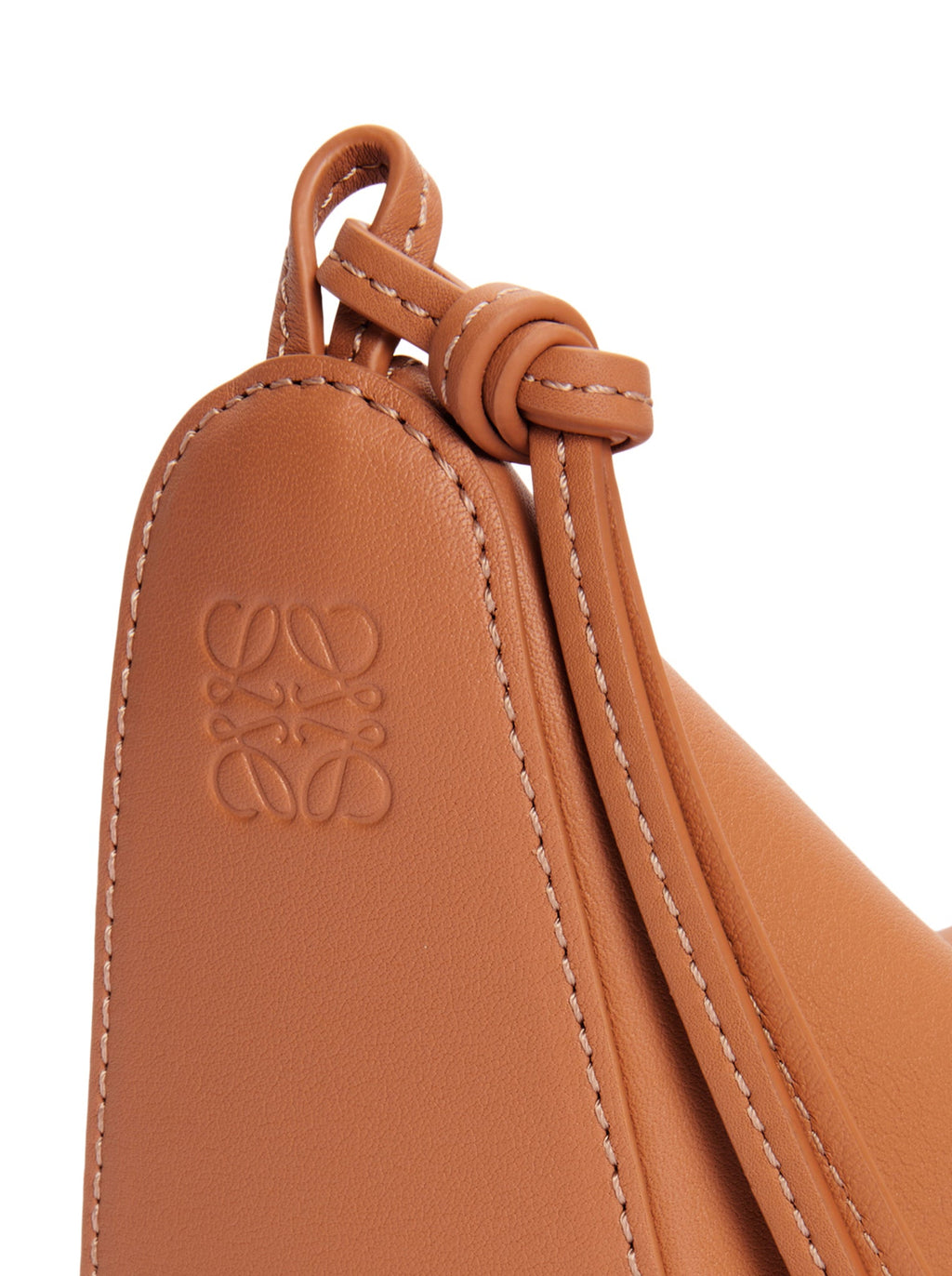Classic Calfskin Mini Hammock Hobo Bag Loewe – Гарантія оригінальності – вид ззаду