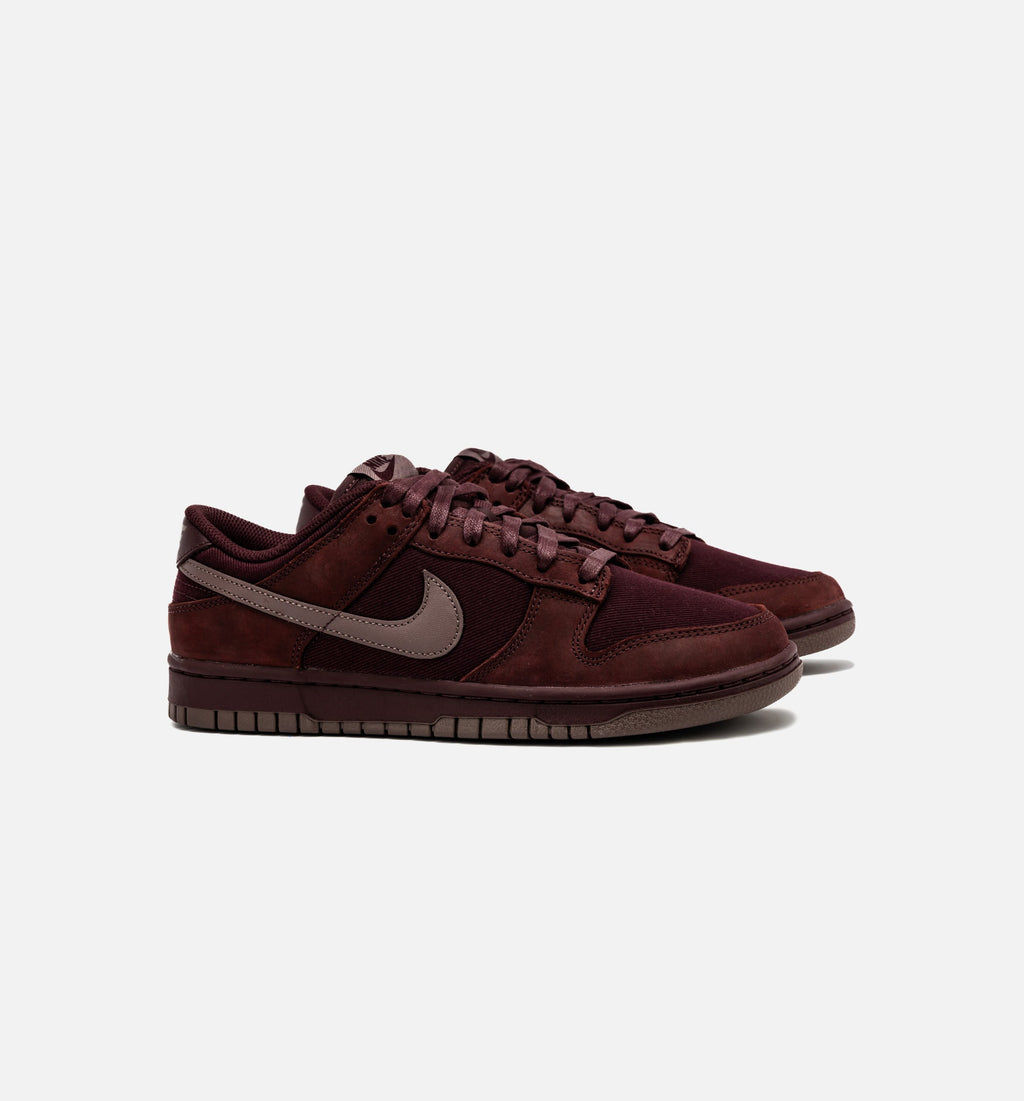 Оригінальна Dunk Low Prm Burgundy Crush Mens Lifestyle Shoe Nike – вид ззаду