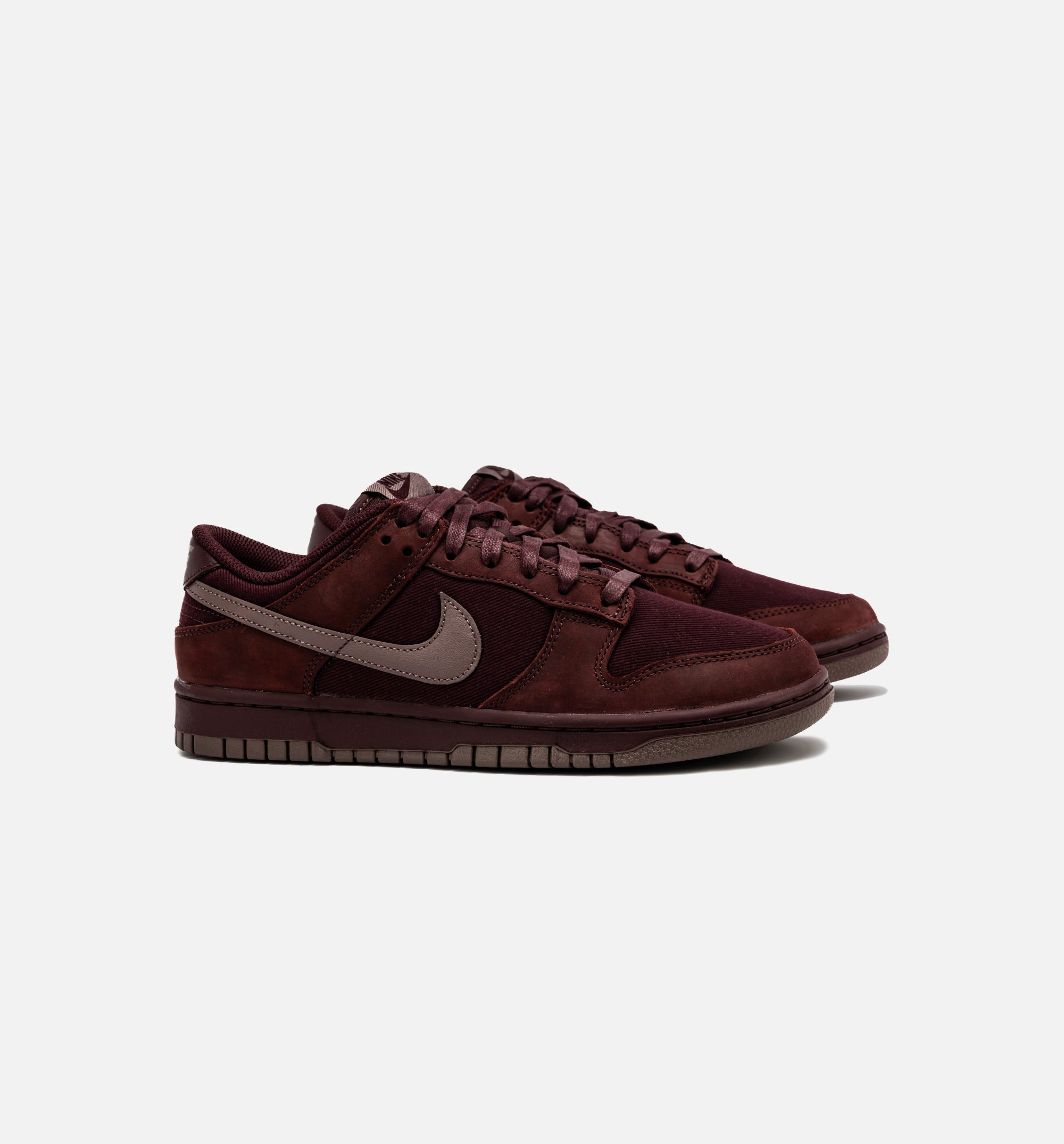 Оригінальна Dunk Low Prm Burgundy Crush Mens Lifestyle Shoe Nike – вид ззаду
