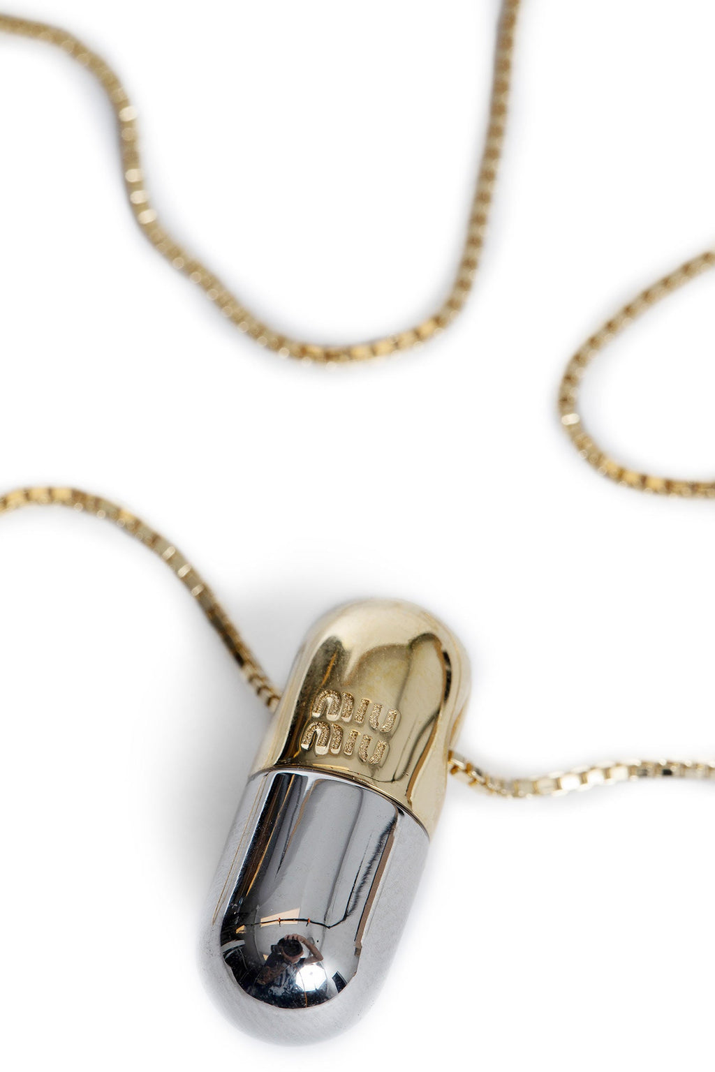 Оригінальна Pill Necklace Miu miu – вид ззаду