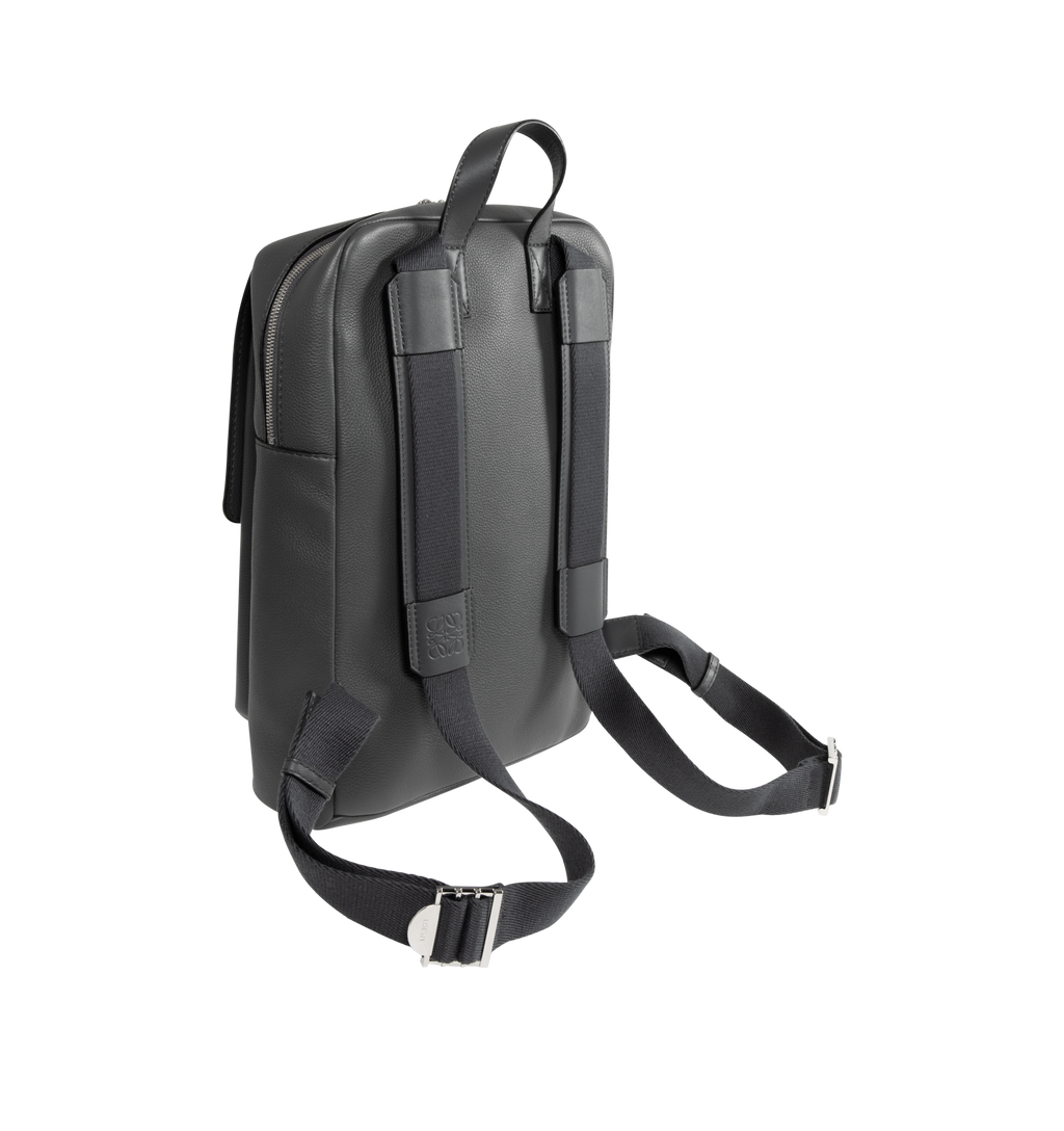 Military Backpack Loewe – Гарантія оригінальності – вид ззаду