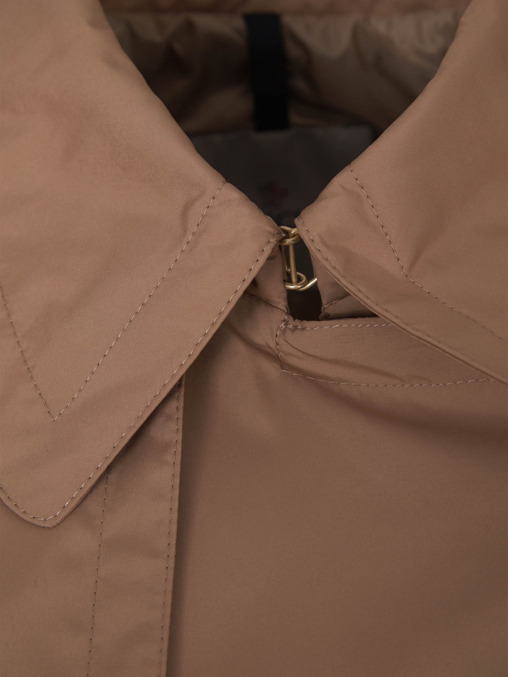Barbetane Technical Trench Coat Moncler – Гарантія оригінальності – детальний вид