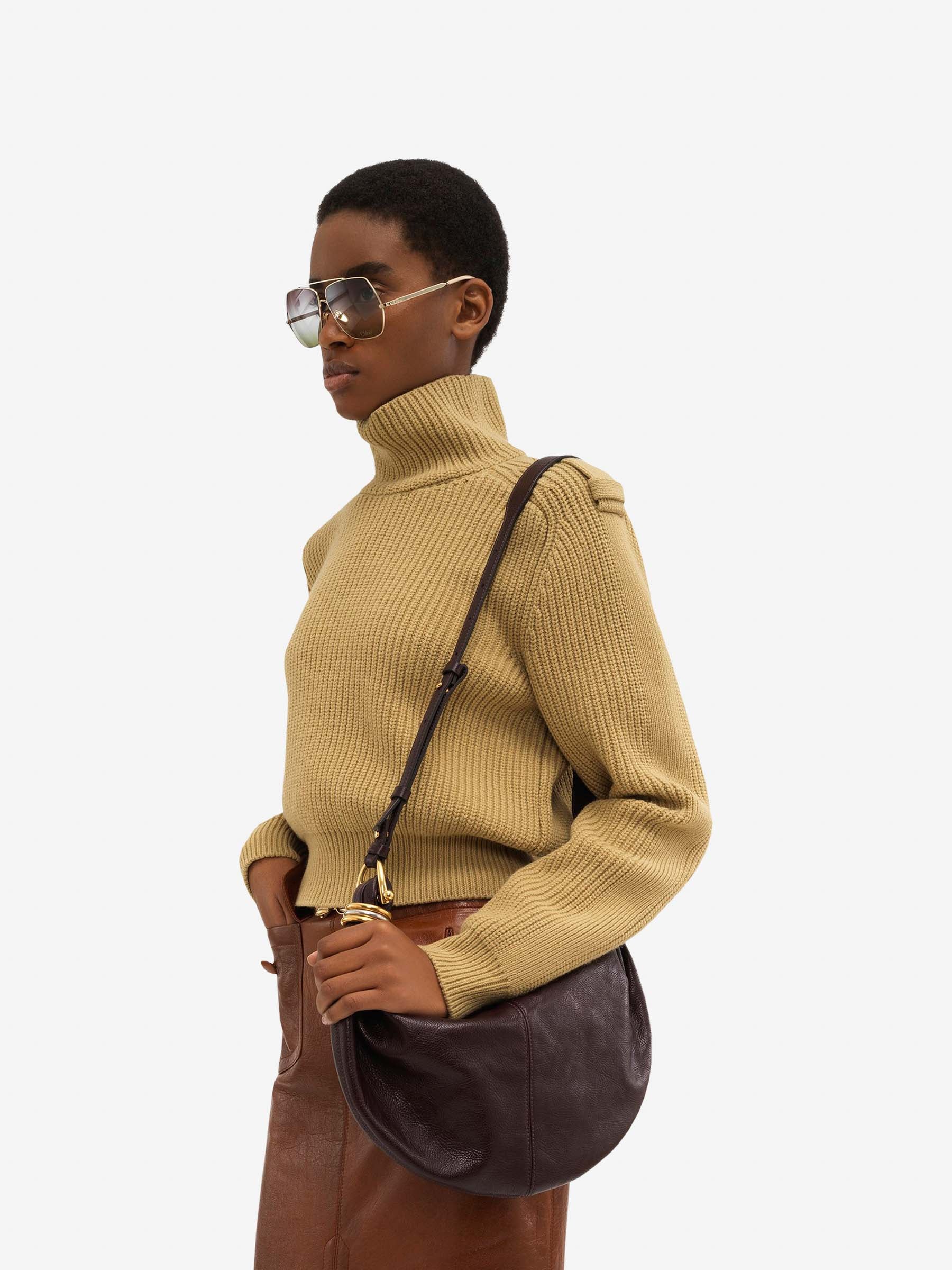 Оригінальна Leather Hobo Bag Chloe – вид ззаду