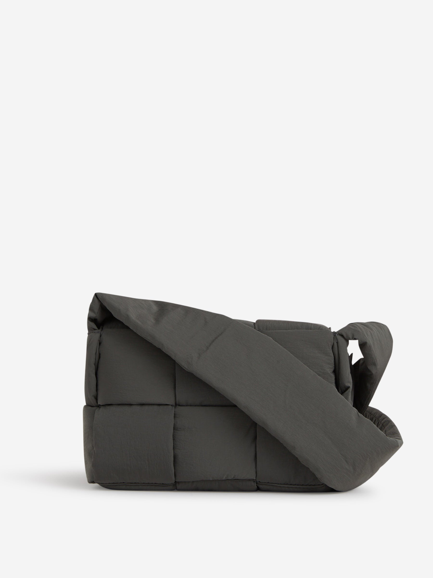 Padded Tech Cassette S Bag Bottega veneta оригінал – Купити в Україні – збільшений вид