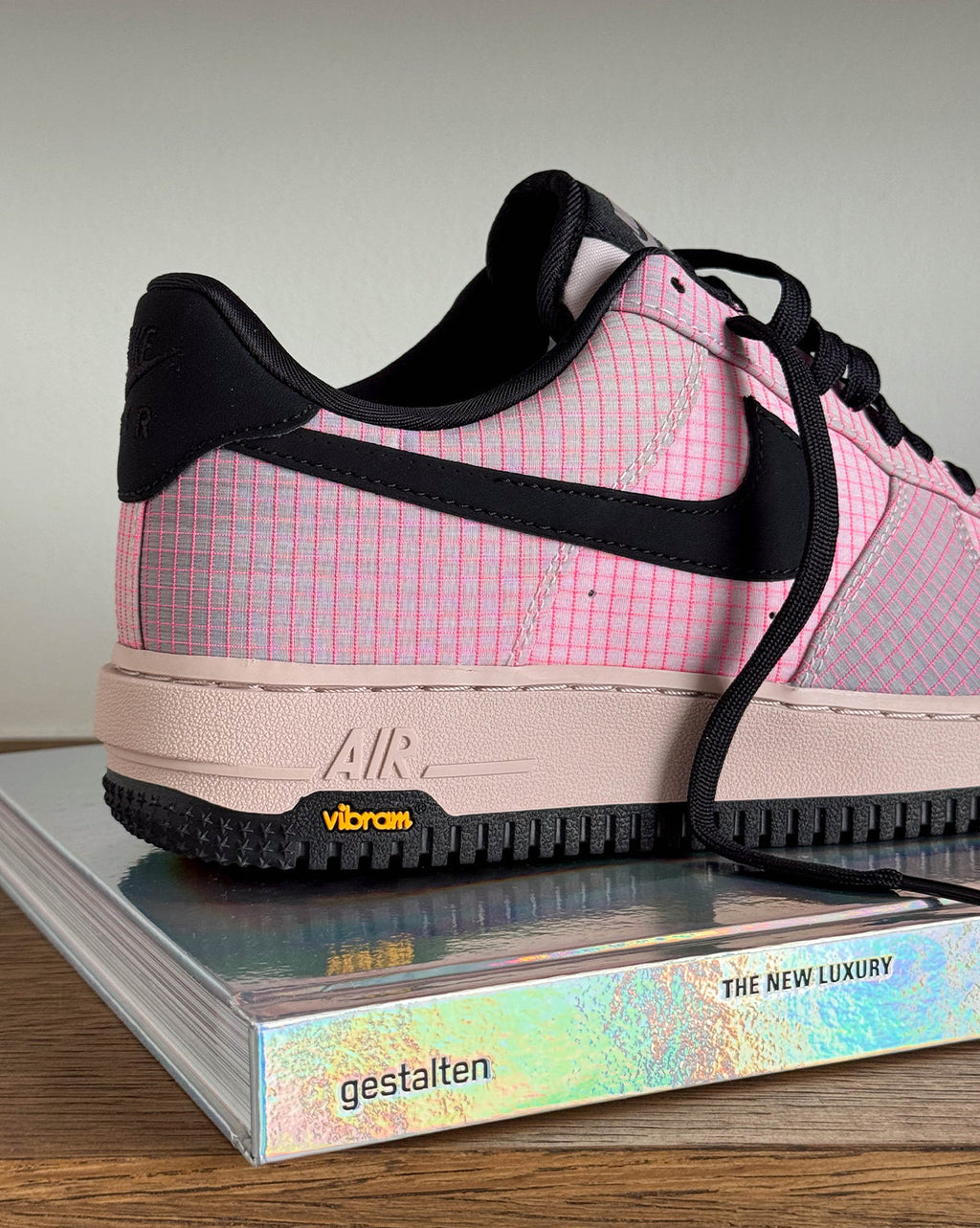 Air Force 1 07 LX *vibram* Nike – Гарантія оригінальності – вид ззаду
