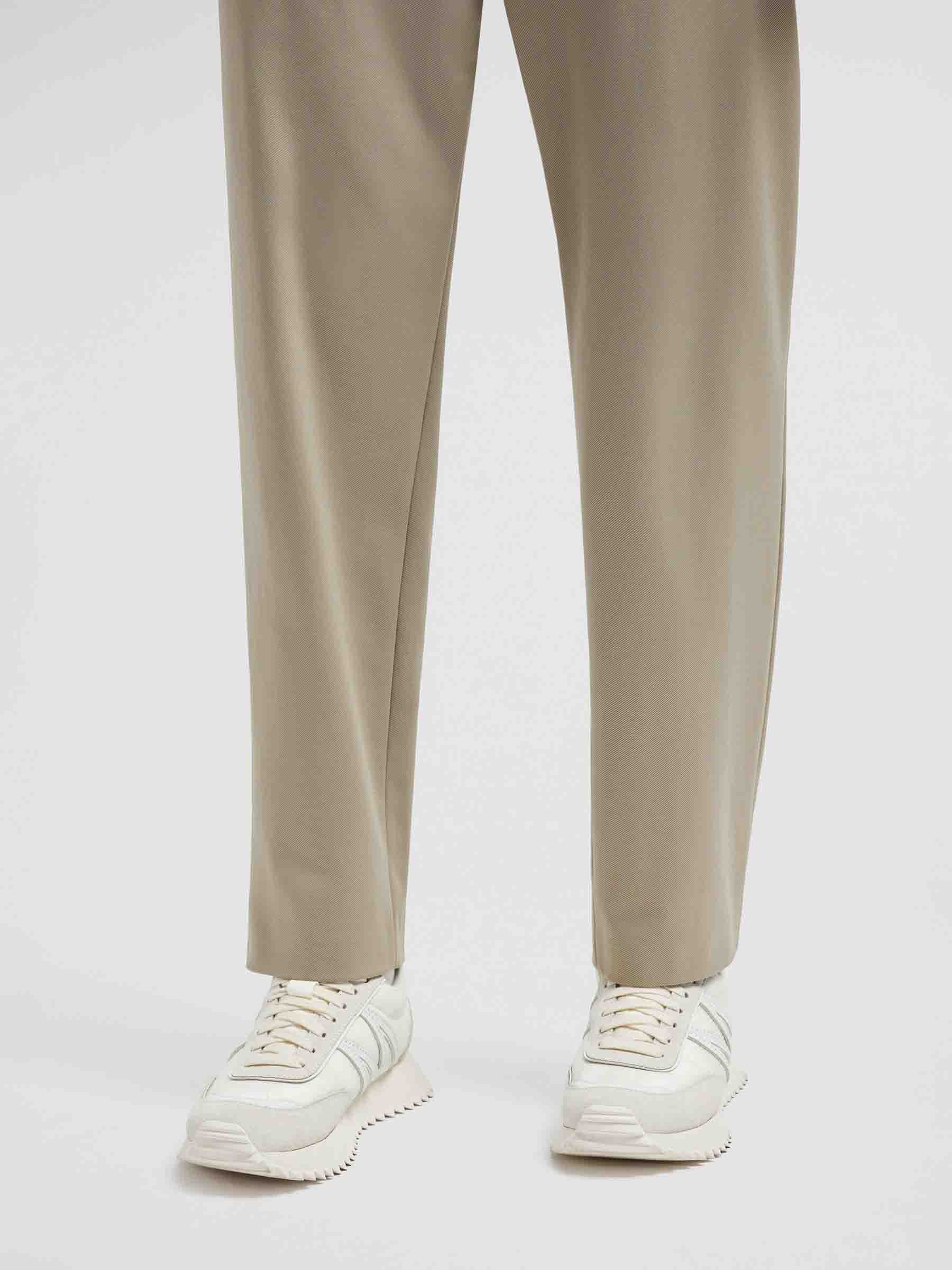 Pacey Suede Sneakers Moncler – Гарантія оригінальності – вид ззаду - MONCLER
