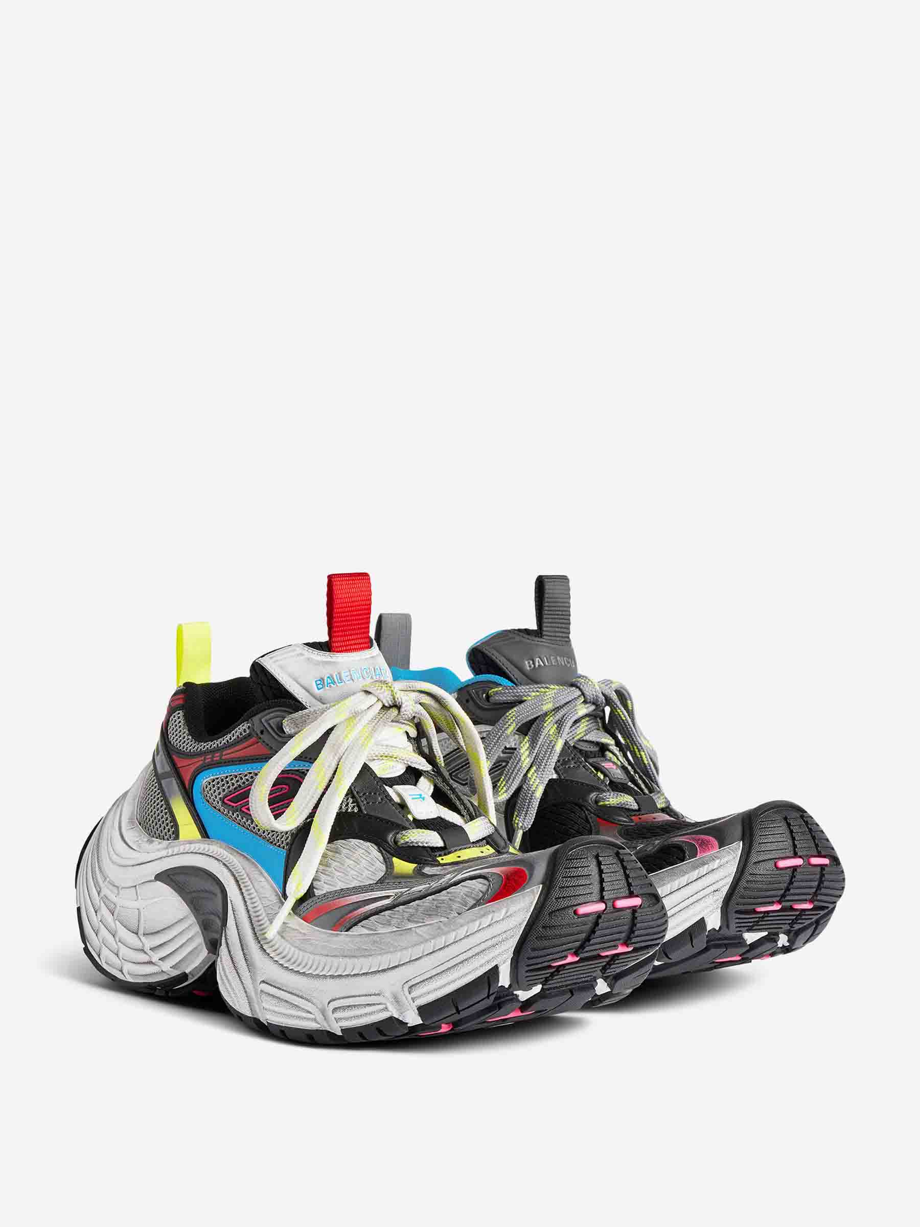 Sneakers 6 XL Balenciaga оригінал – Купити в Україні – вид ззаду