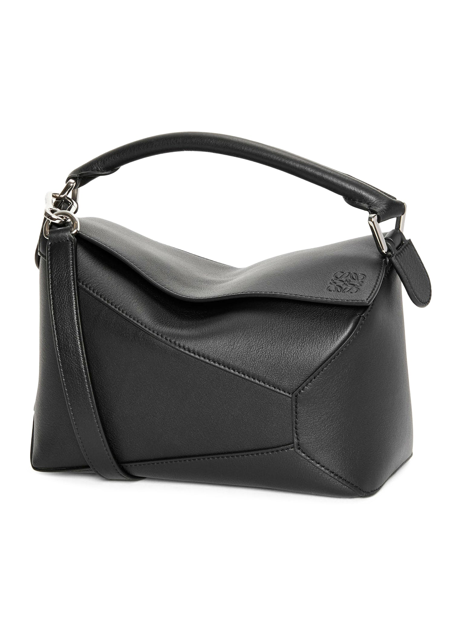 Оригінальна Classic Calfskin Puzzle Bag Loewe – боковий вид