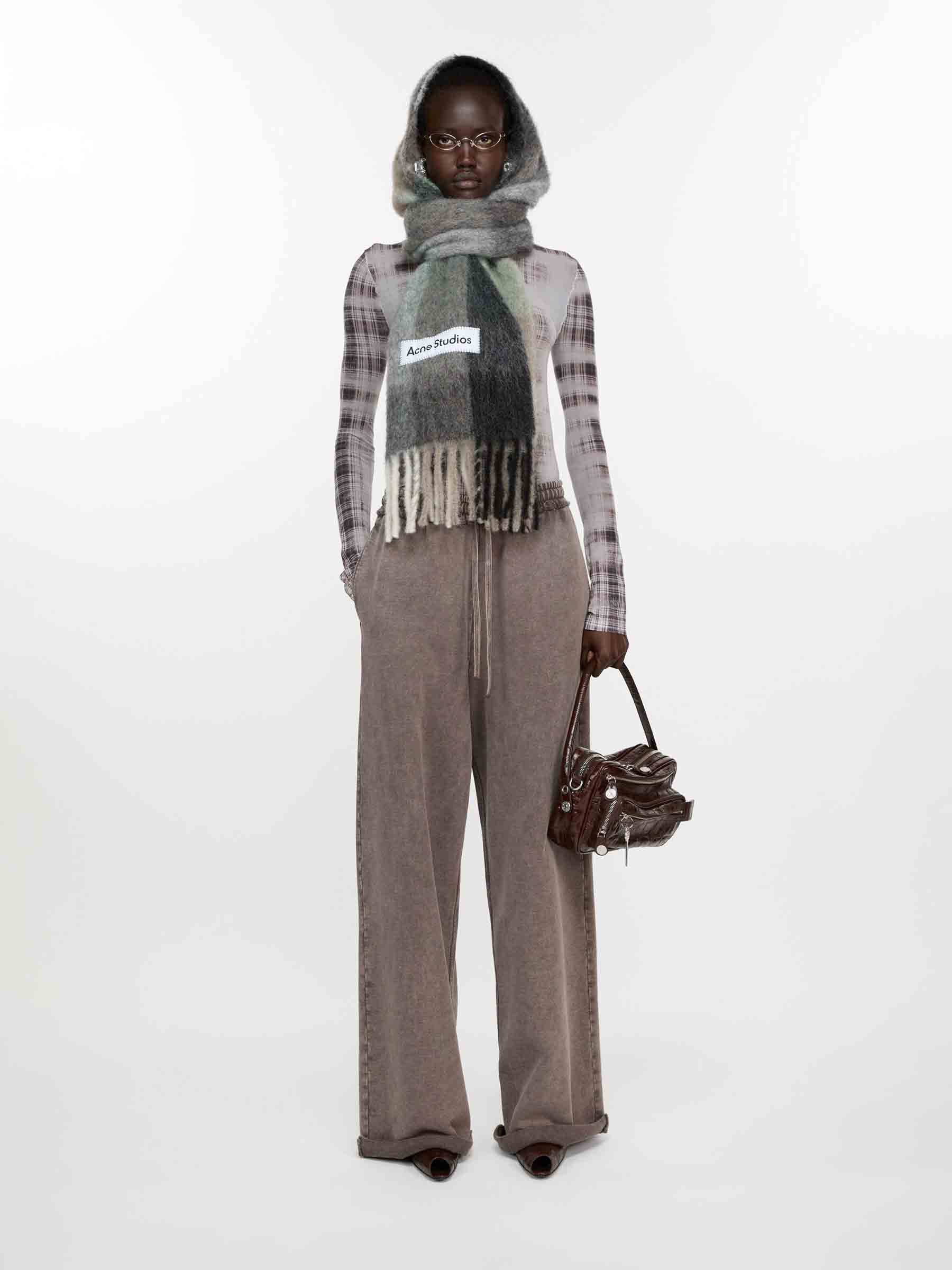 Bicolor Alpaca Scarf Acne studios – Гарантія оригінальності – вид ззаду