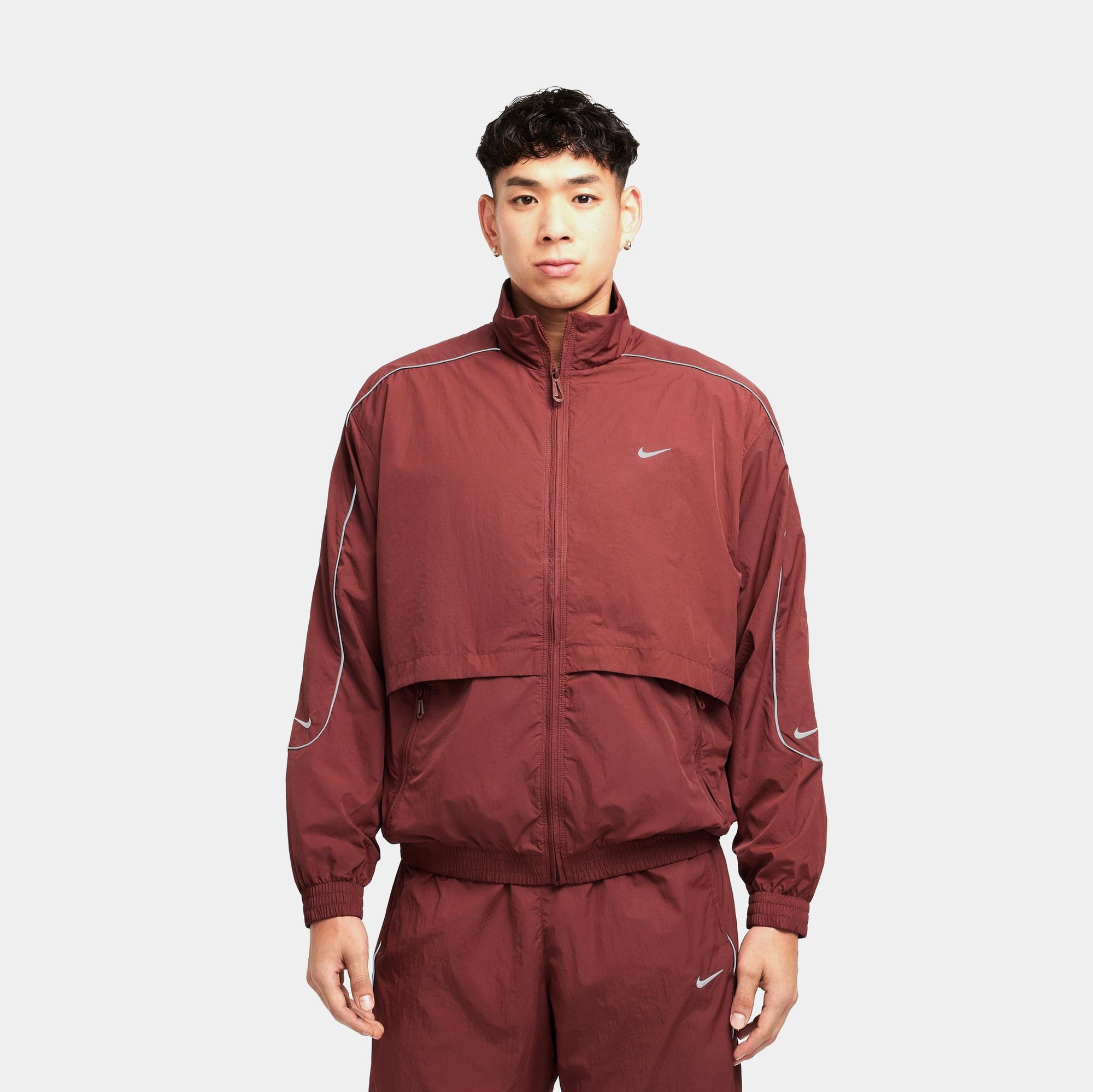 Nsw Solo Swoosh Woven Track Mens Jacket Nike оригінал – Купити в Україні – боковий вид - NIKE