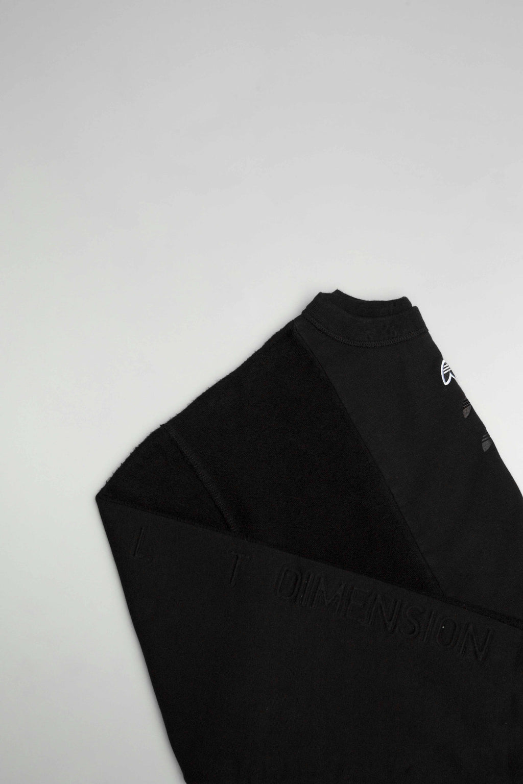 Оригінальна Alexander Wang Collection In Out Crew II Adidas – вид ззаду