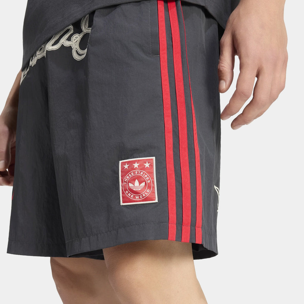Originals One World Graphic Mens Shorts Adidas оригінал – Купити в Україні – детальний вид