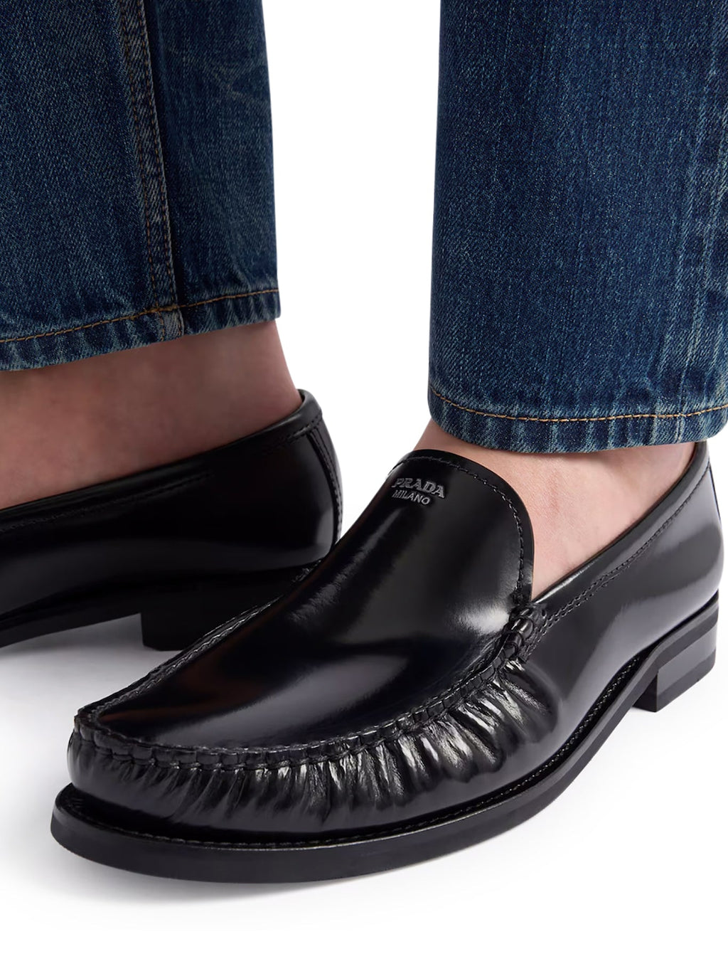 Brushed Leather Loafers Prada оригінал – Купити в Україні – вид ззаду