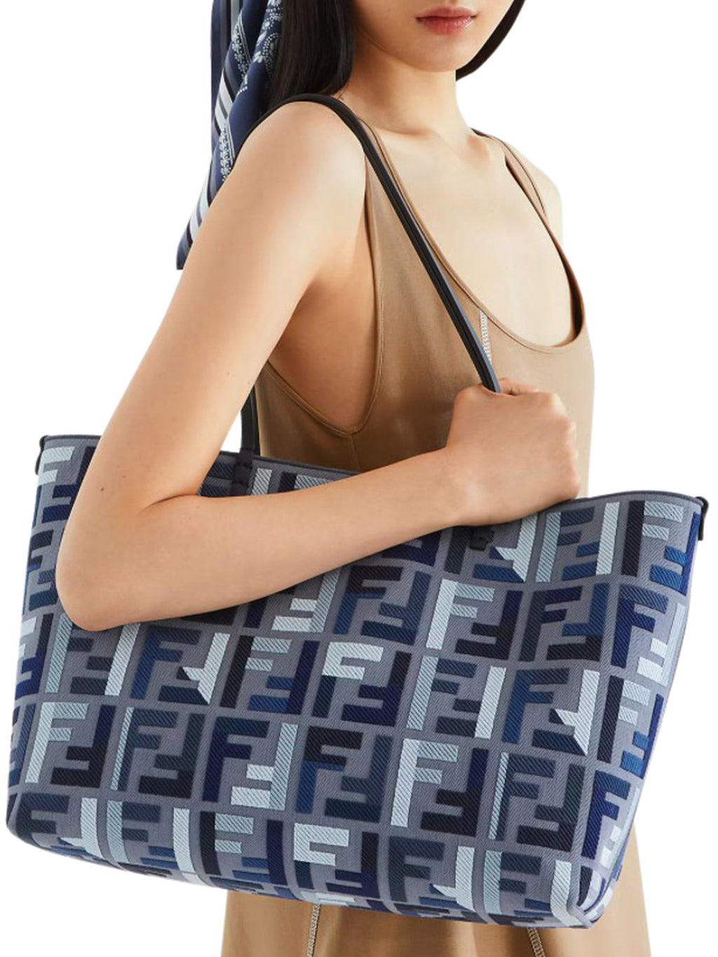Roll Large Bag Fendi оригінал – Купити в Україні – збільшений вид