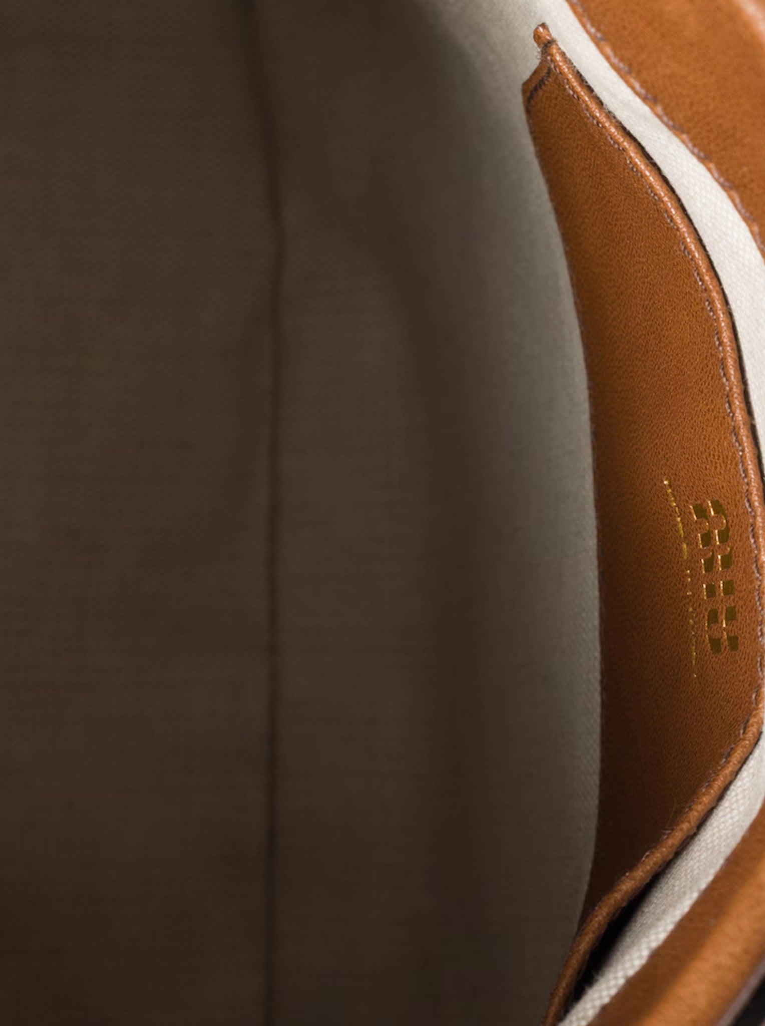 Оригінальна Nappa Pouch Miu miu – збільшений вид