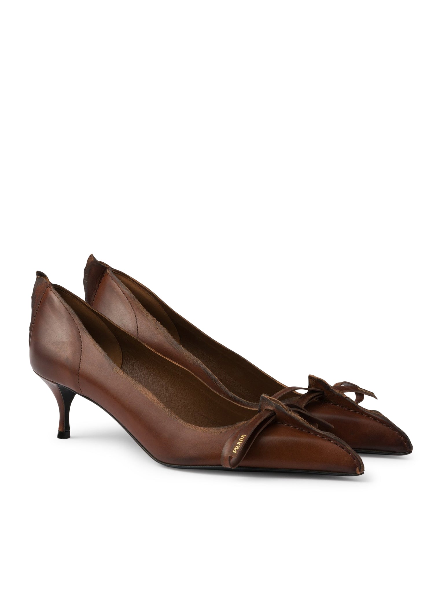 Оригінальна Décolleté In Antique Leather Prada – детальний вид