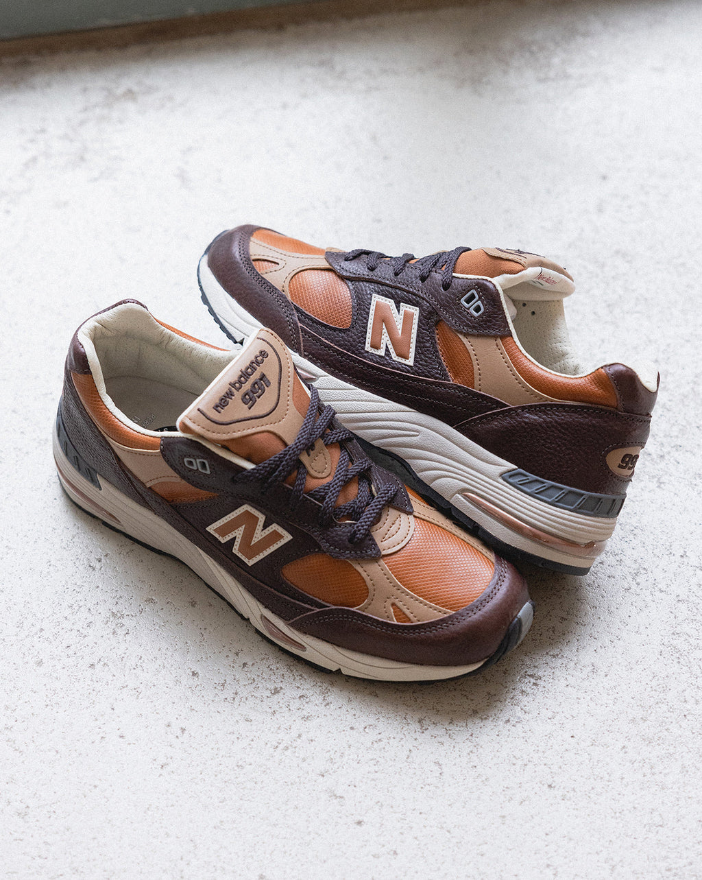 991 V1 *made In England* New balance оригінал – Купити в Україні – вид ззаду