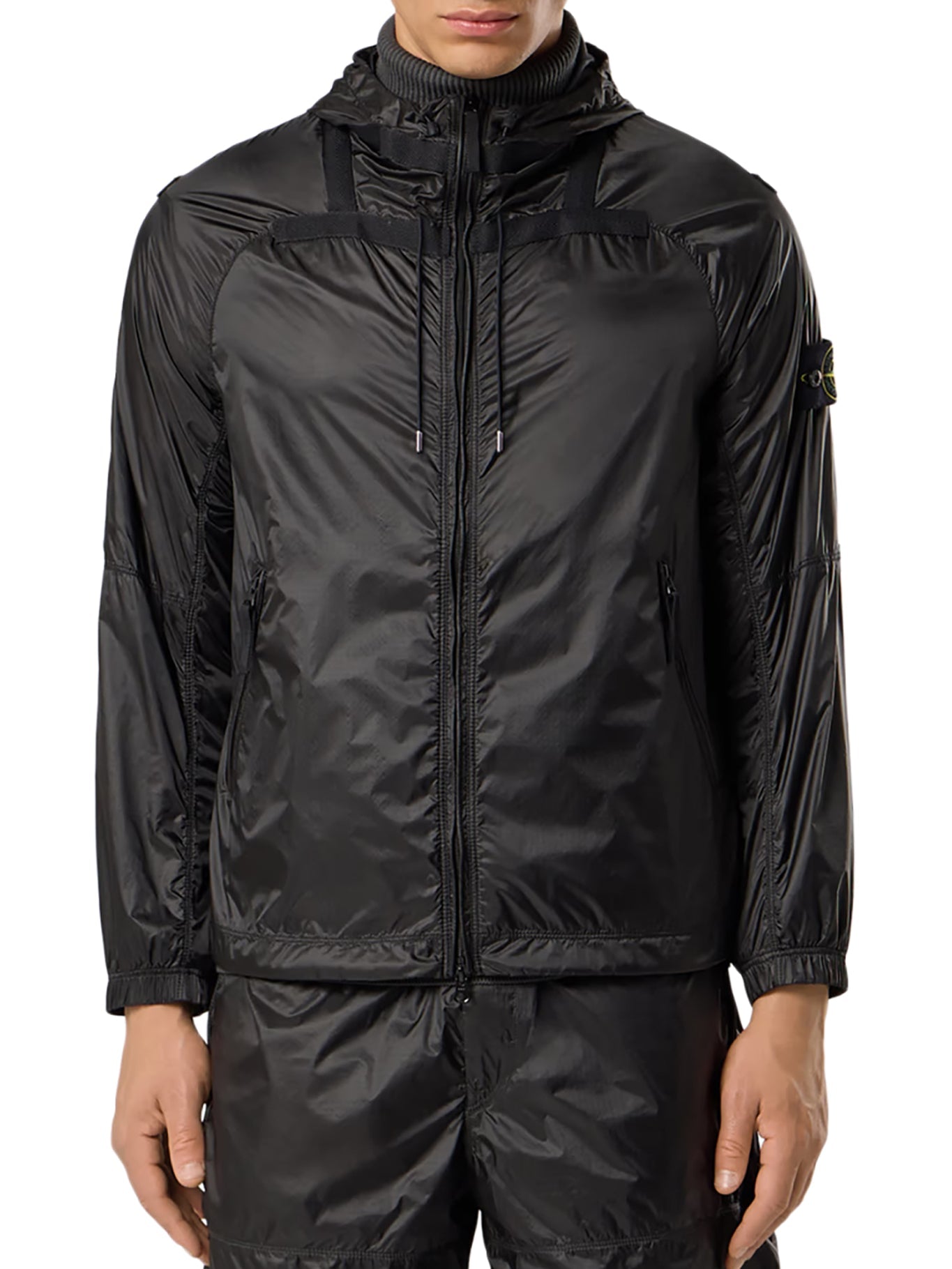 Оригінальна Lightweight Hooded Jacket With Anti-Drop Stone island – детальний вид