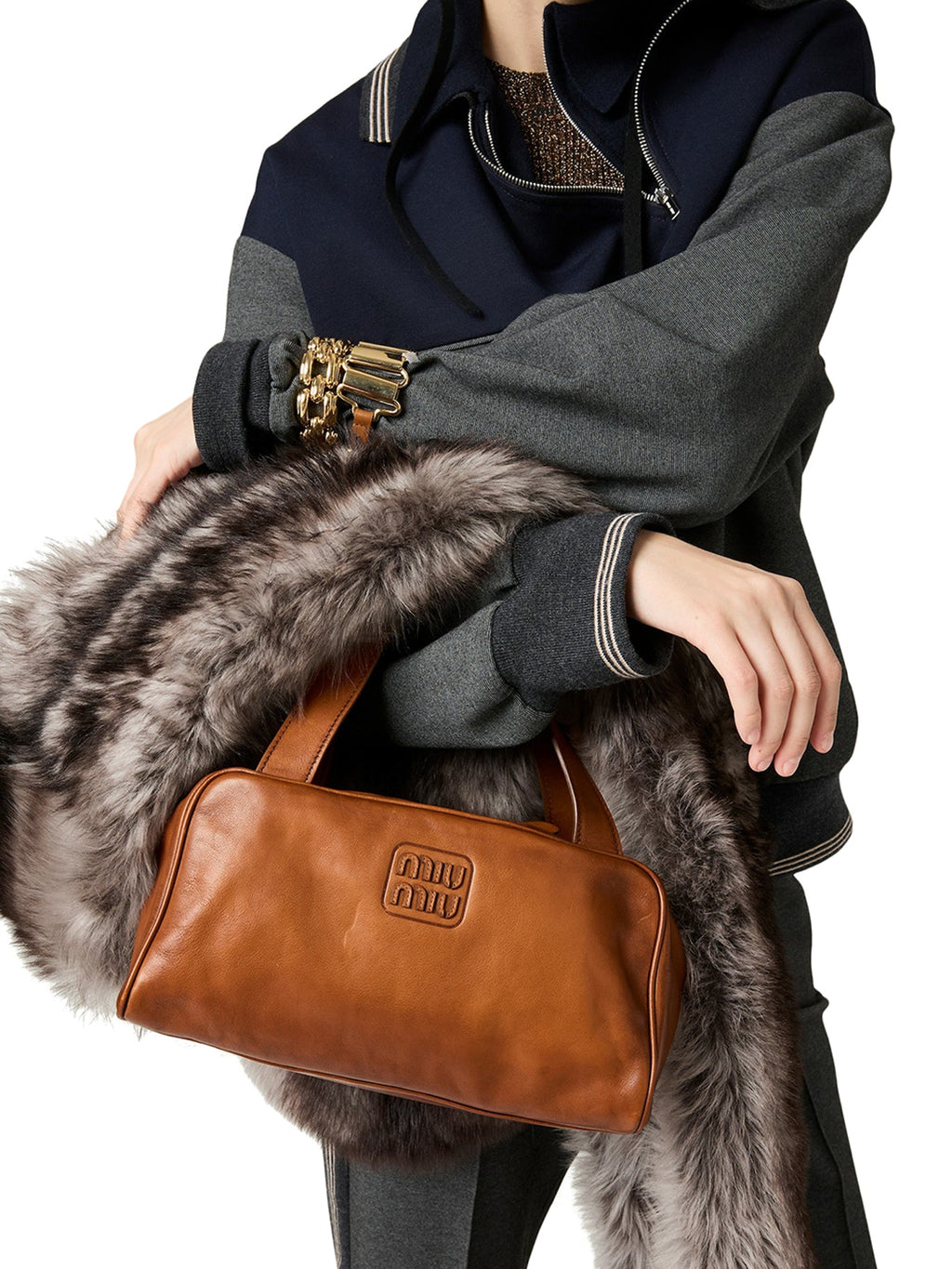 Оригінальна LEATHER TOP HANDLE BAG MIU MIU – детальний вид