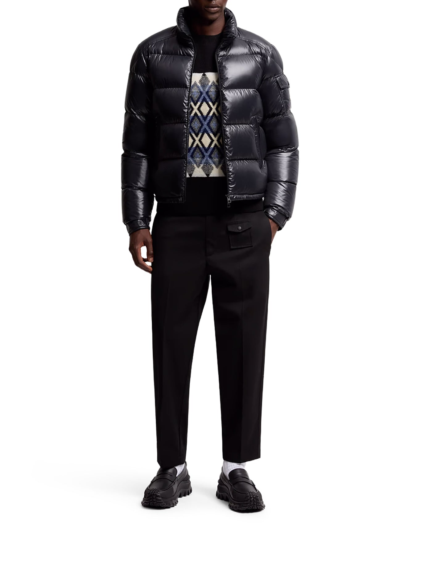 Levitha Short Down Jacket With Hood Moncler – Гарантія оригінальності – вид ззаду
