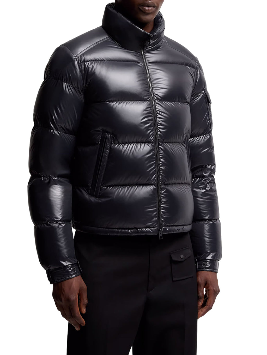 Levitha Short Down Jacket With Hood Moncler – Гарантія оригінальності – детальний вид