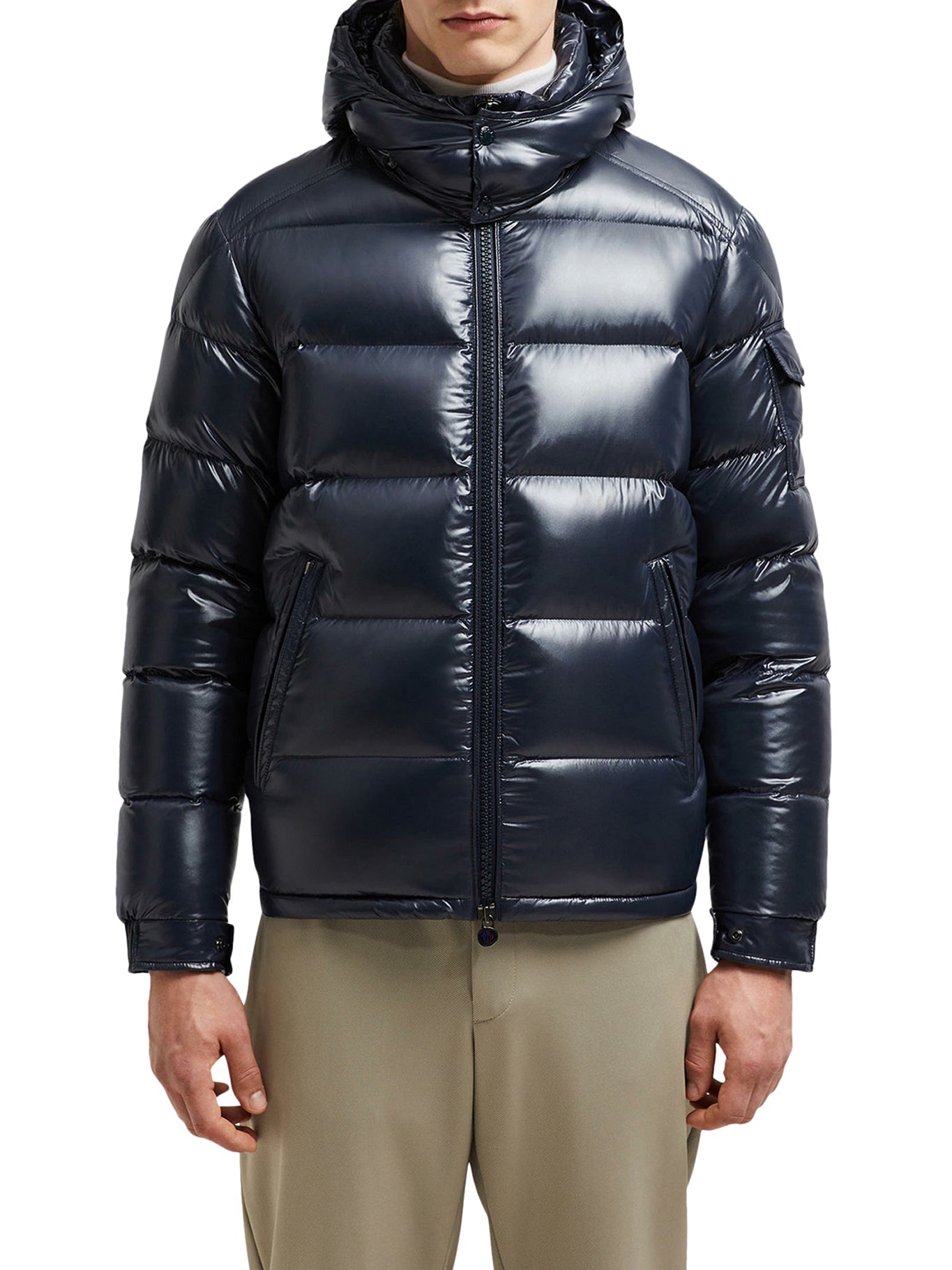 Оригінальна Maya Short Down Jacket With Hood Moncler – детальний вид