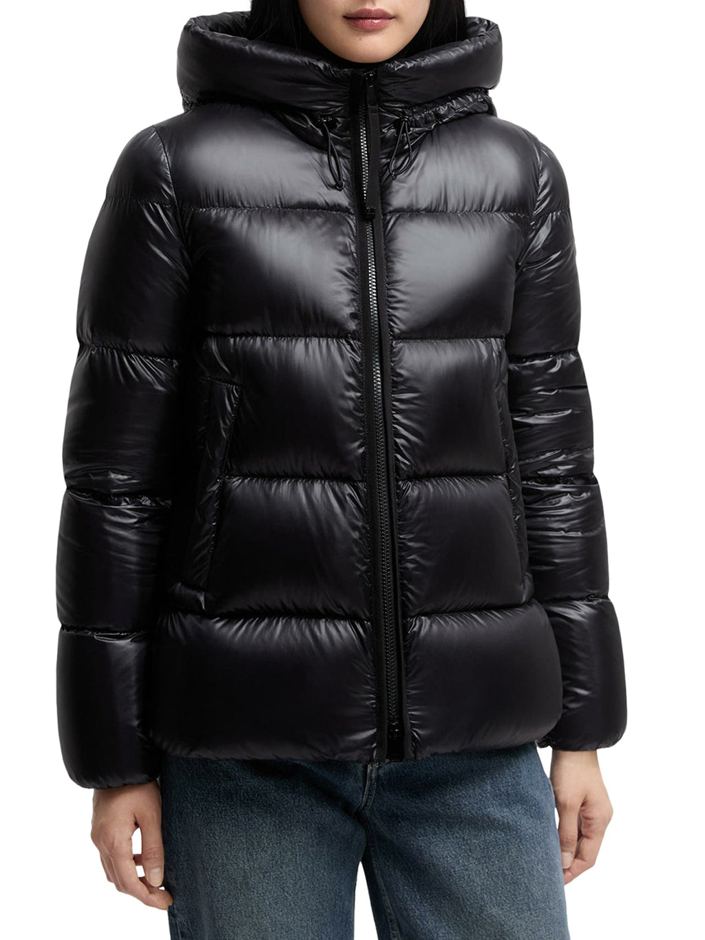Оригінальна Serittes Short Down Jacket With Hood Moncler – детальний вид